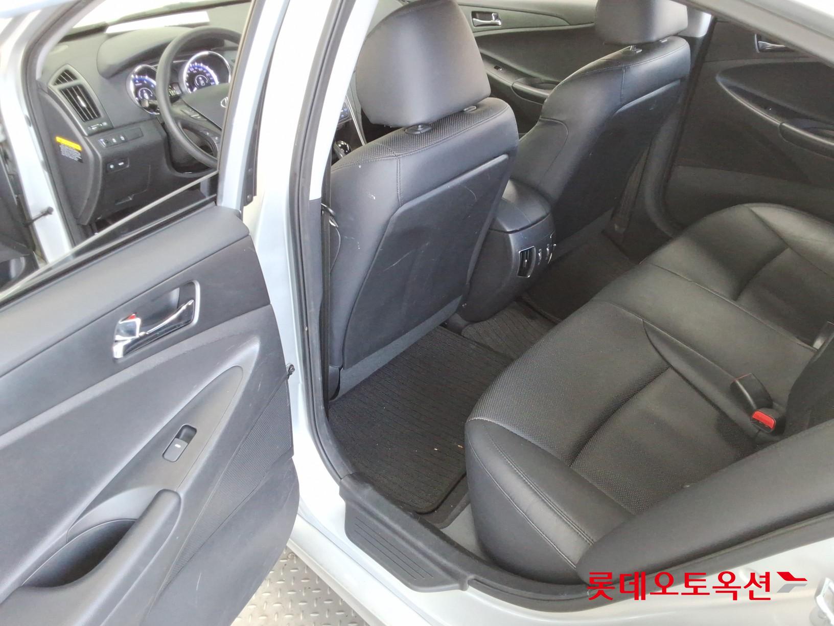 هيونداي سوناتا 2014 - صورة 38