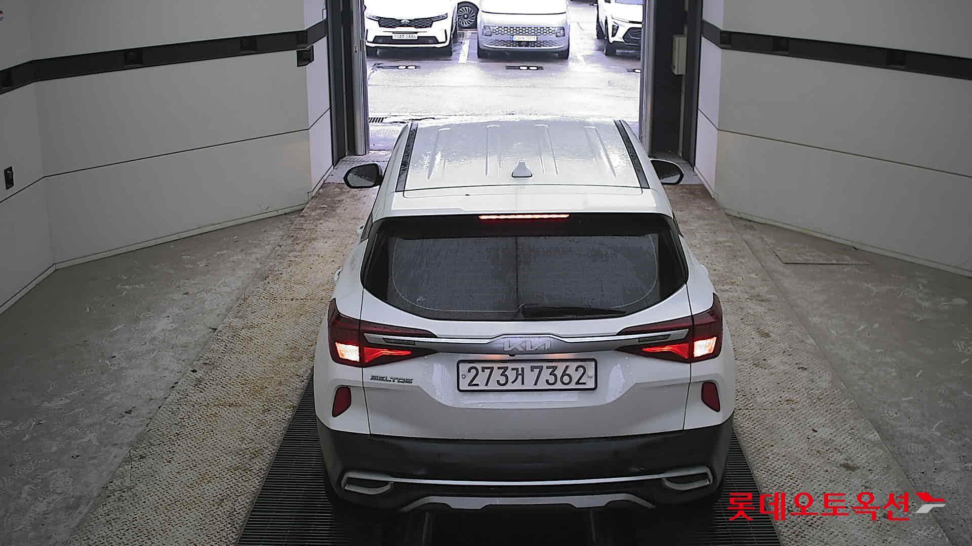 Kia Seltos 2023 Белый из Кореи, фото 5