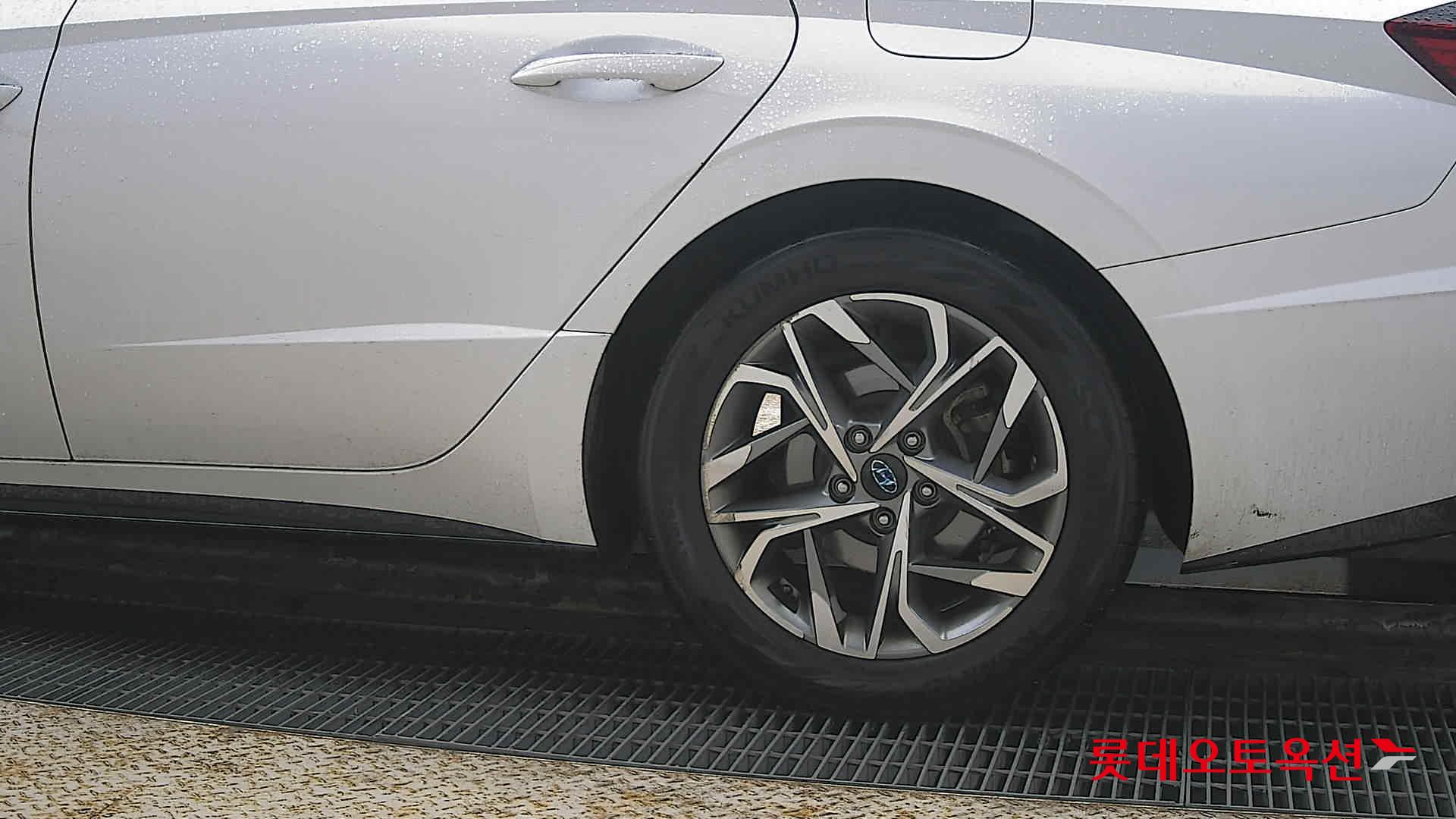 Hyundai Sonata id 3809906 из Кореи 22