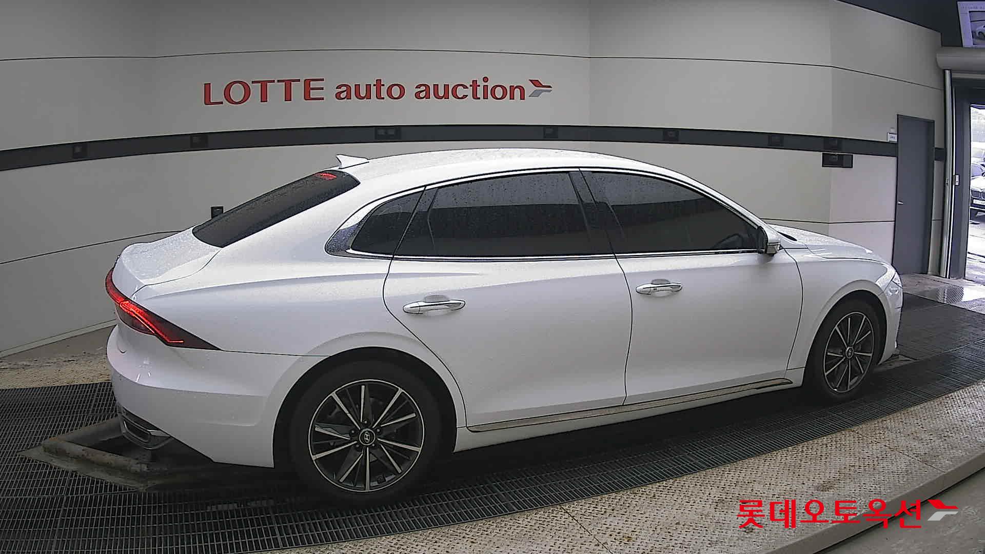 Hyundai Grandeur id 3809869 из Кореи 18