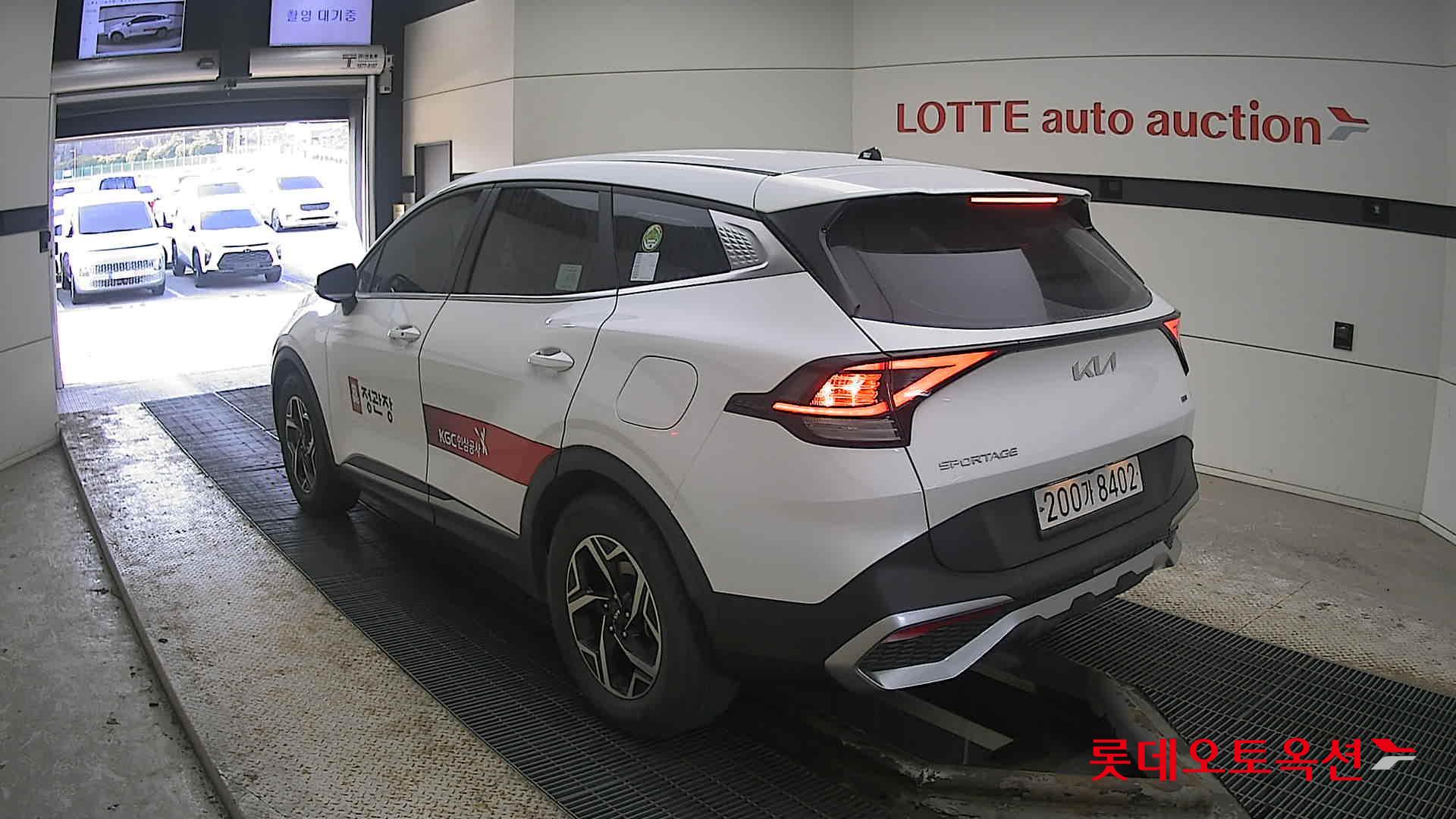 Kia Sportage 2022 Белый из Кореи, фото 6