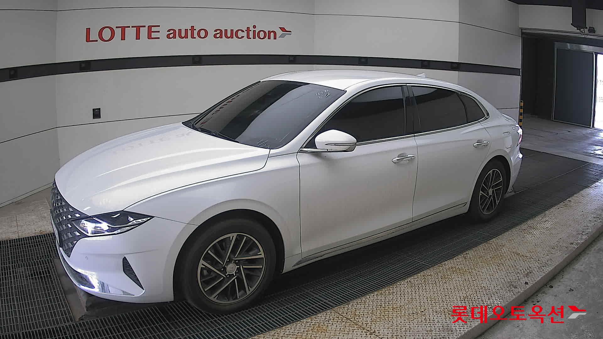 Hyundai Grandeur id 3816438 из Кореи 13