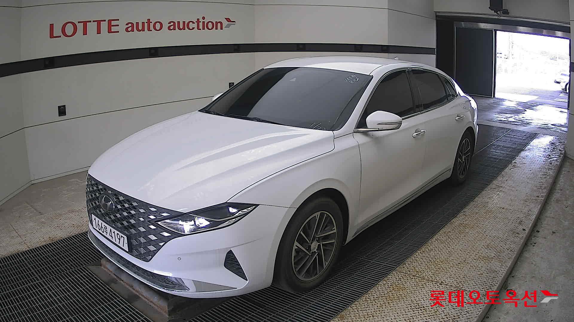 Hyundai Grandeur id 3816438 из Кореи 14