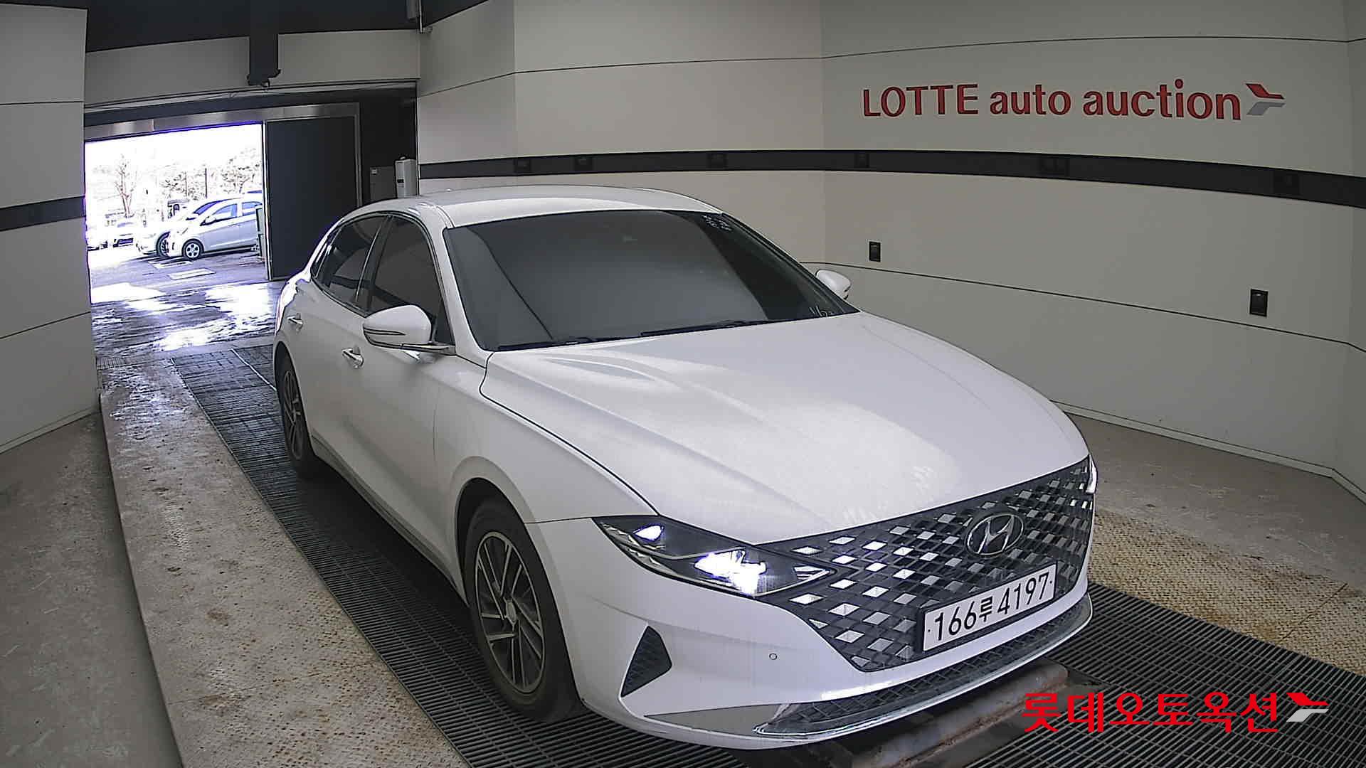 Hyundai Grandeur id 3816438 из Кореи 15