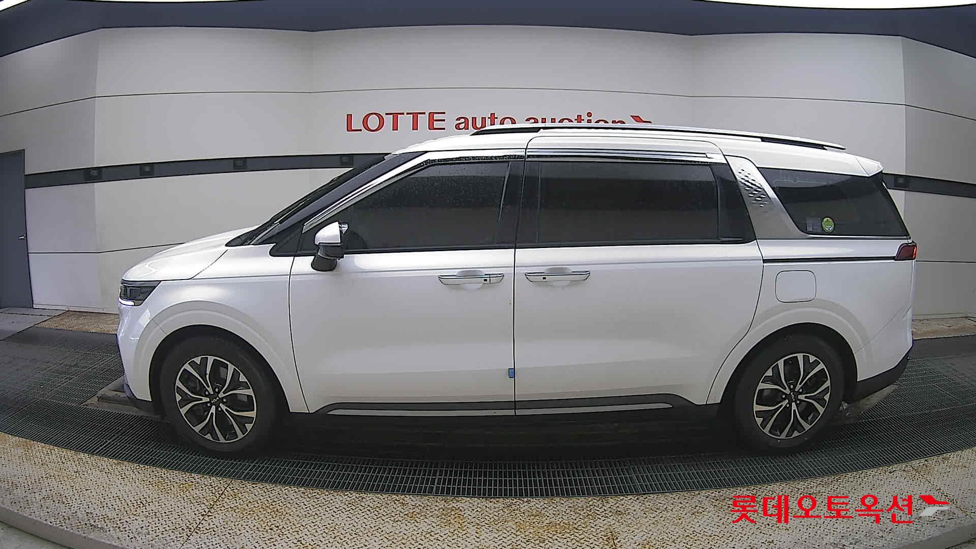 Kia Carnival id 3809921 из Кореи 7