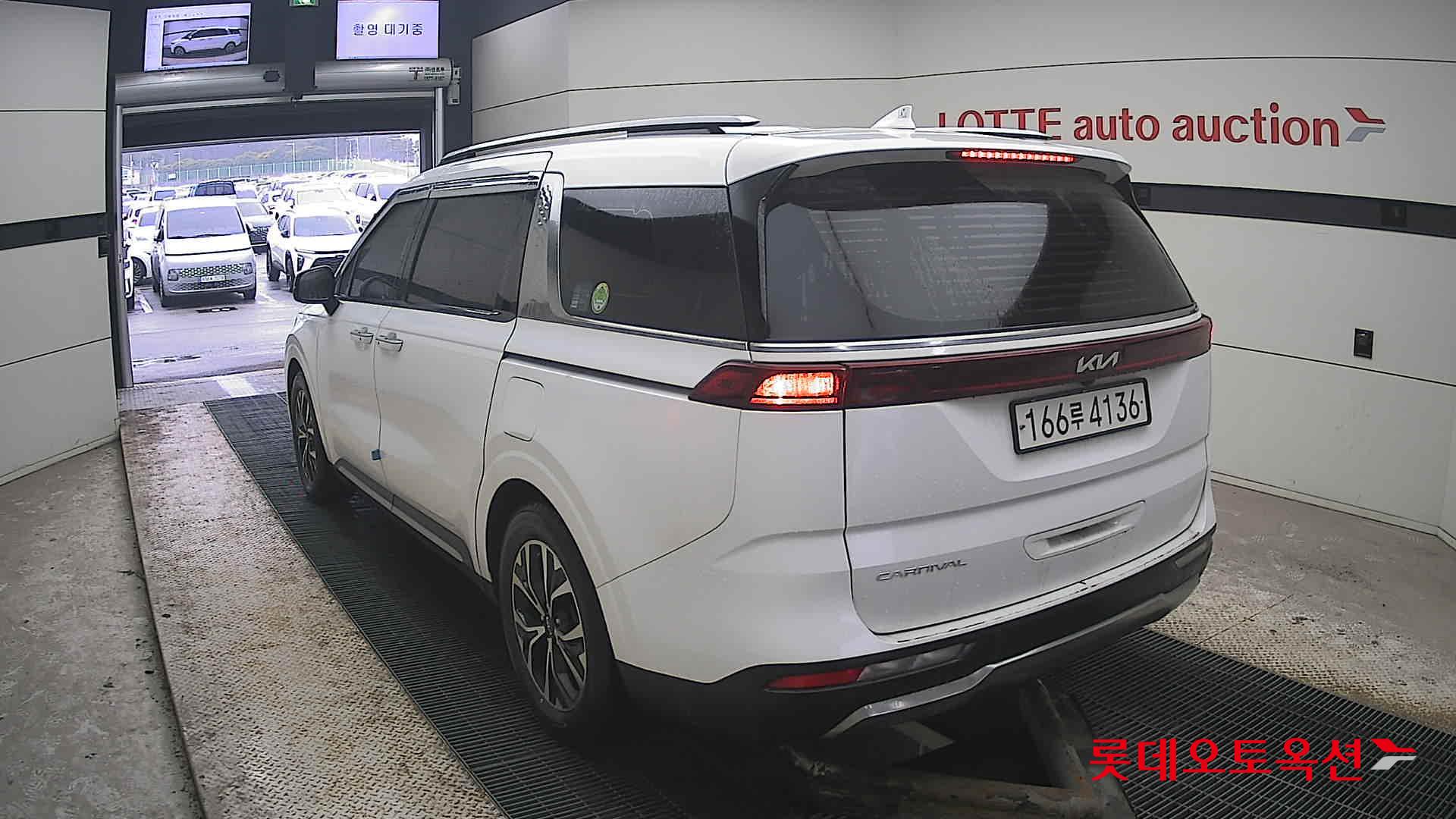 Kia Carnival id 3809921 из Кореи 9