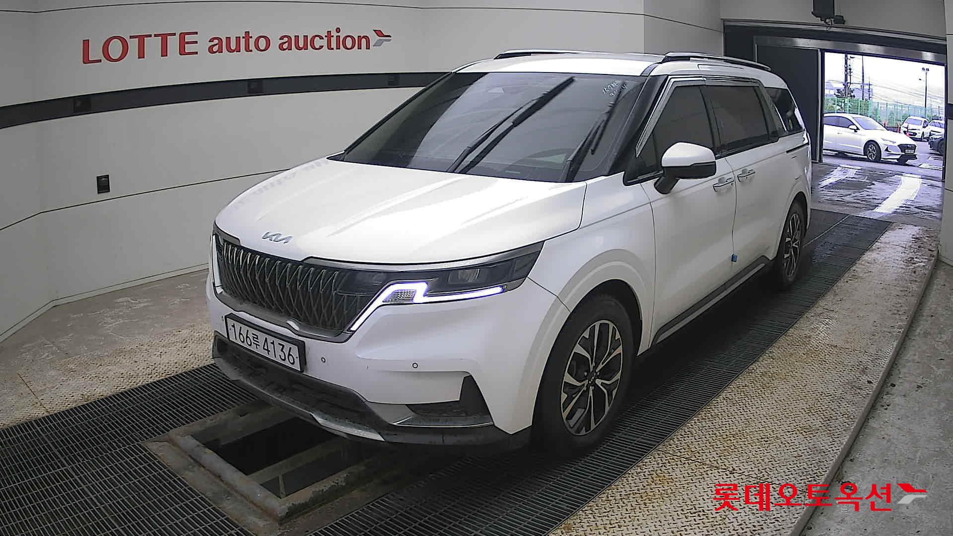 Kia Carnival id 3809921 из Кореи 14