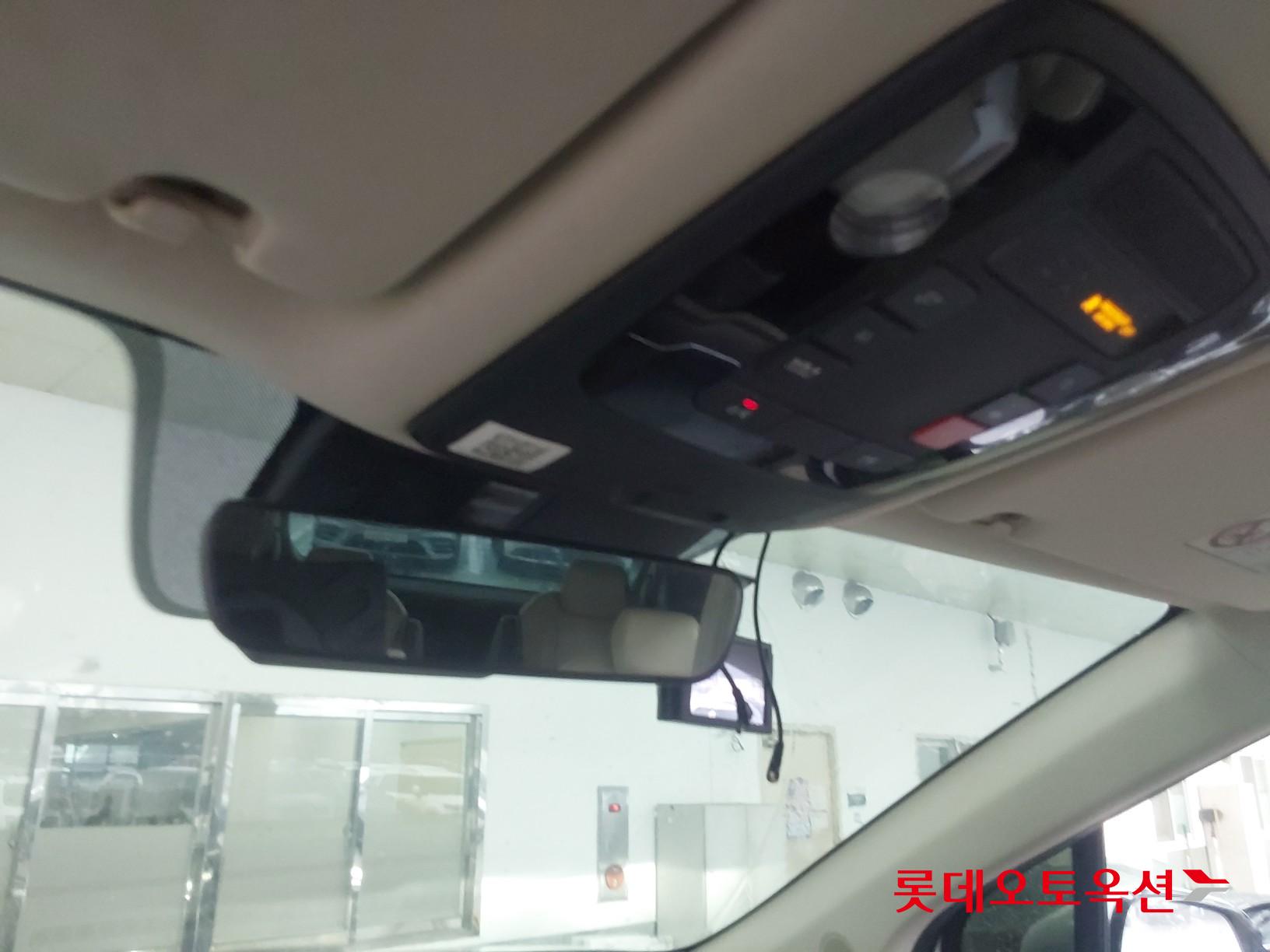 Kia Carnival id 3809921 из Кореи 33