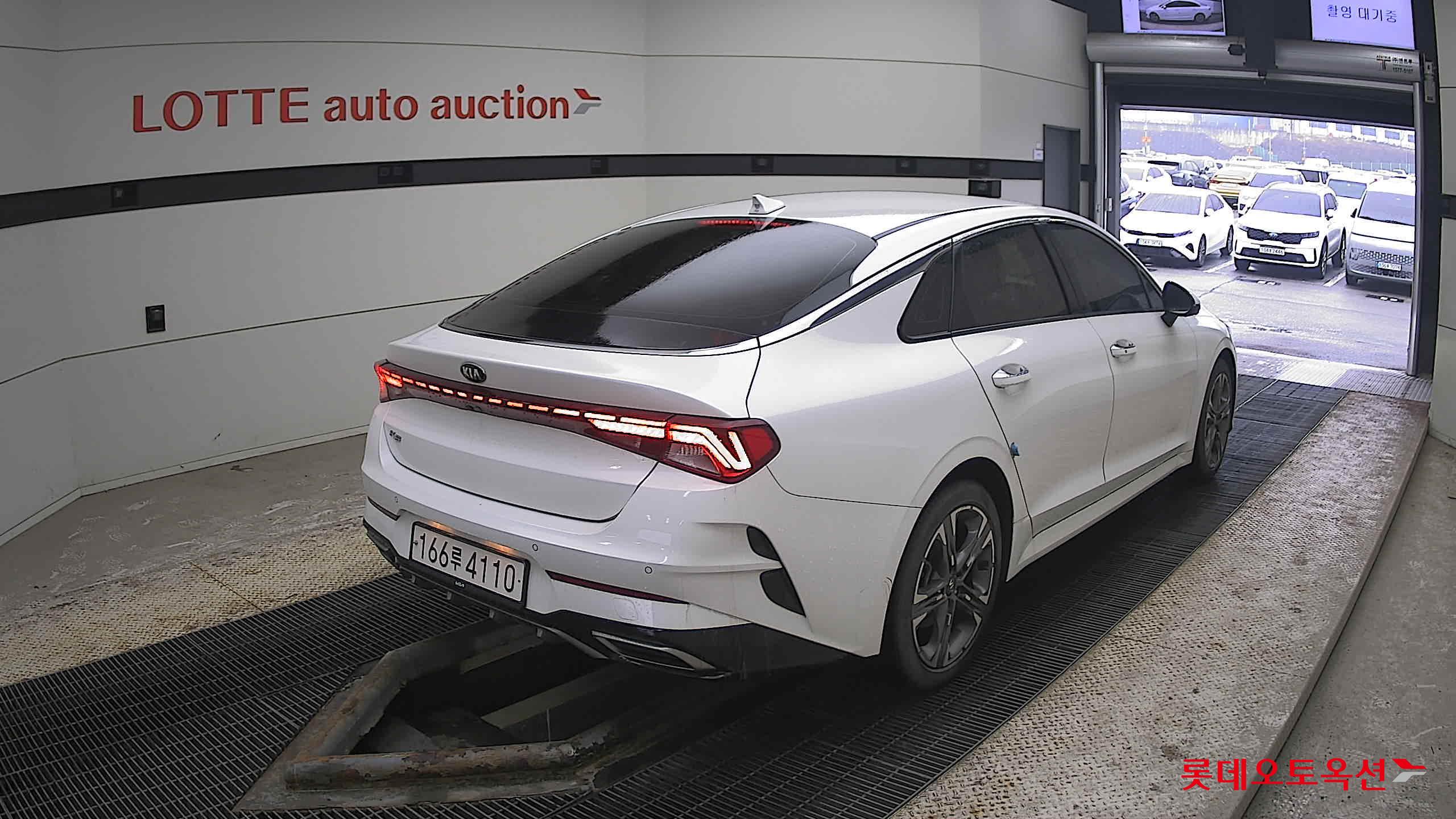 Kia K5 2021 Белый из Кореи, фото 4