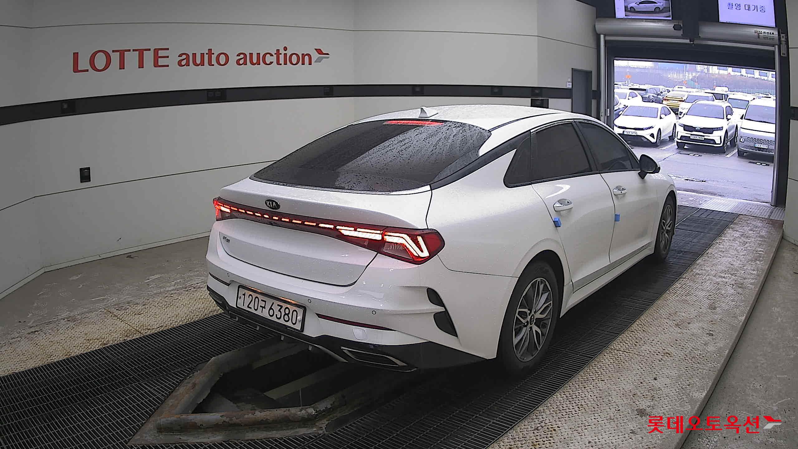 Kia K5 2021 Белый из Кореи, фото 4