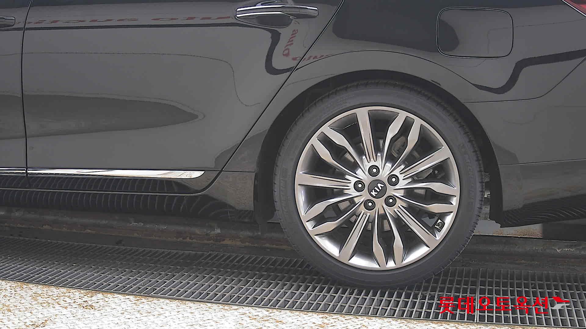 Kia K7 id 3803751 из Кореи 22