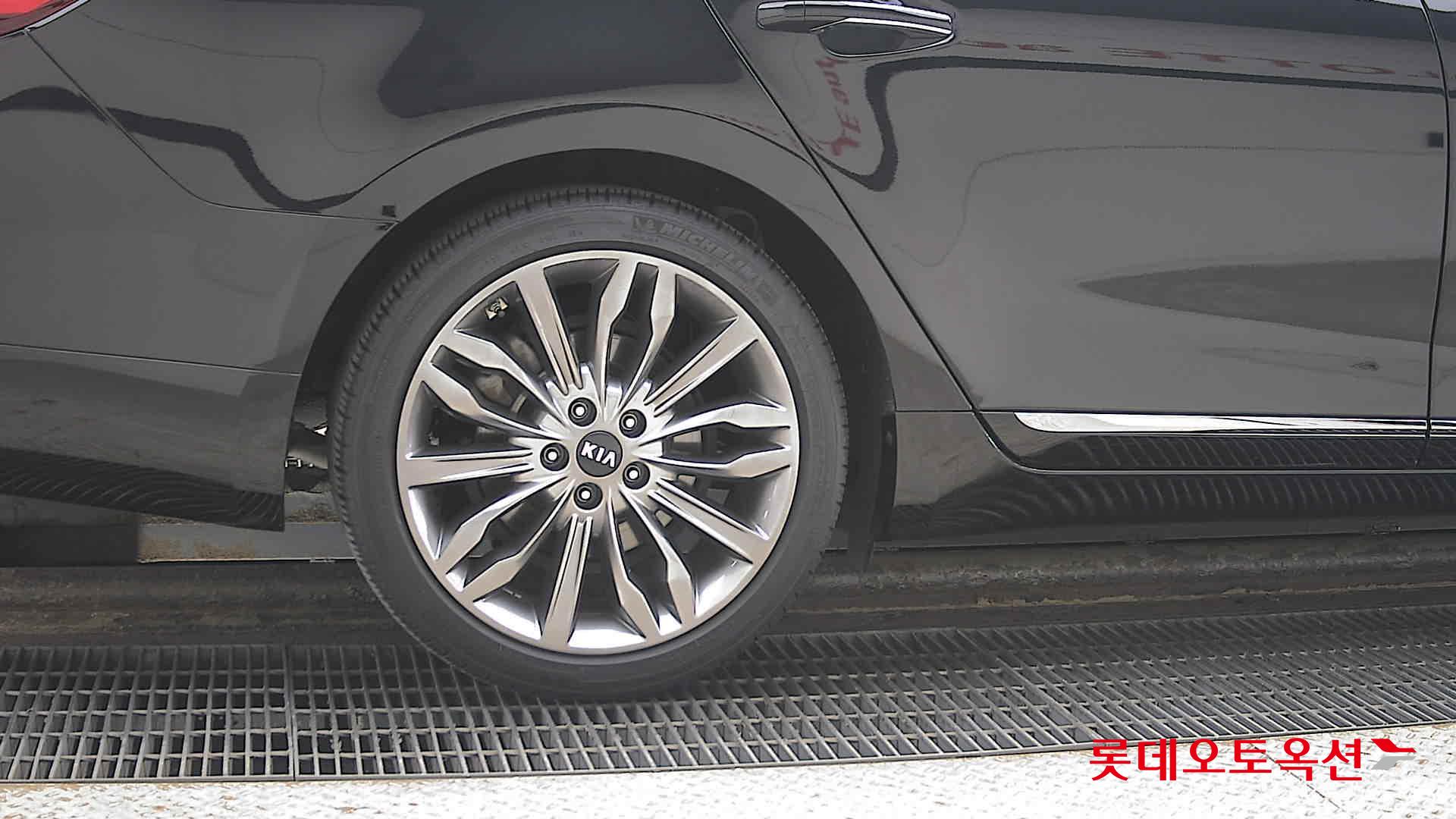 Kia K7 id 3803751 из Кореи 24