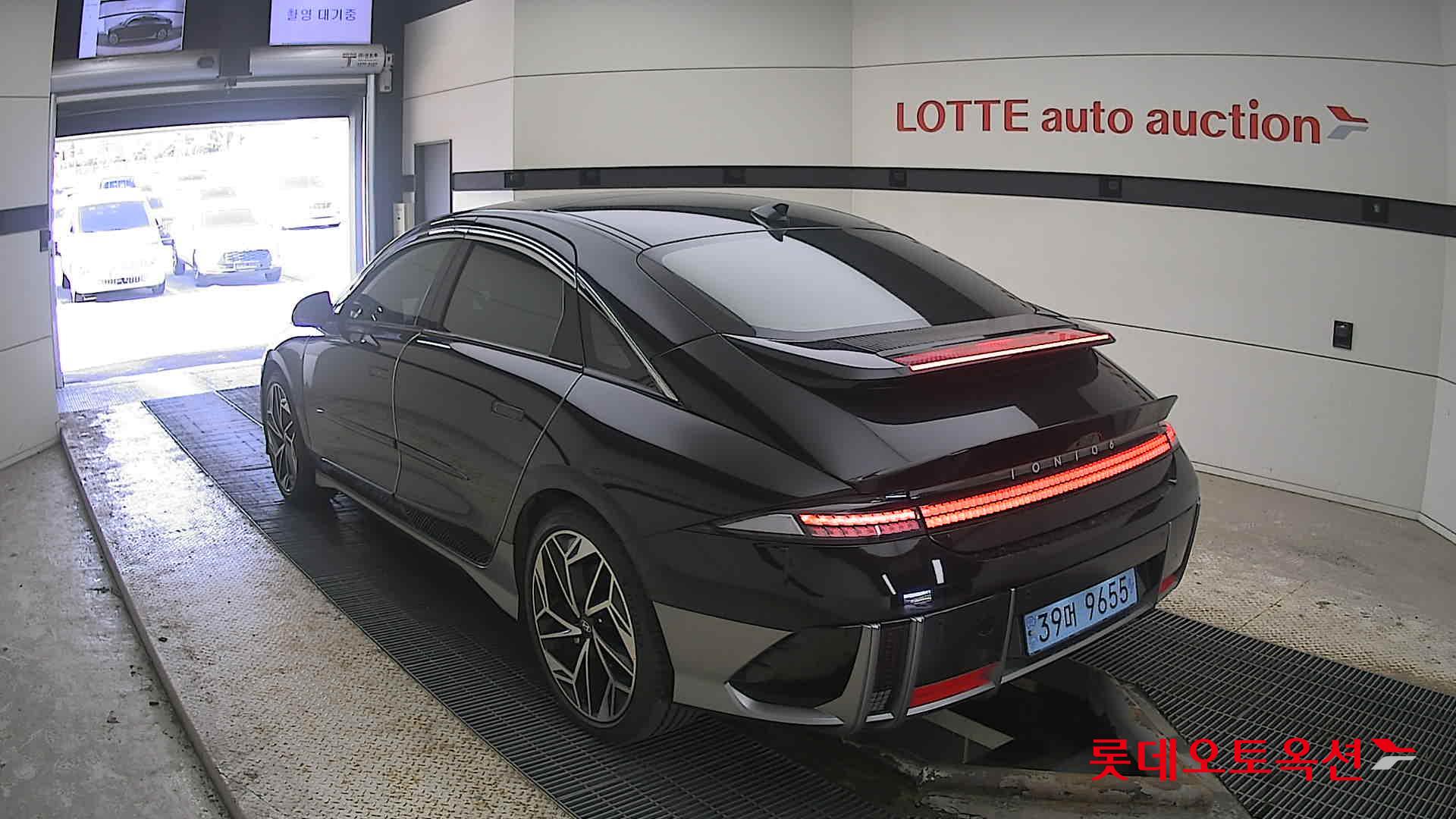 Hyundai IONIQ 6 2023 Черный из Кореи, фото 6