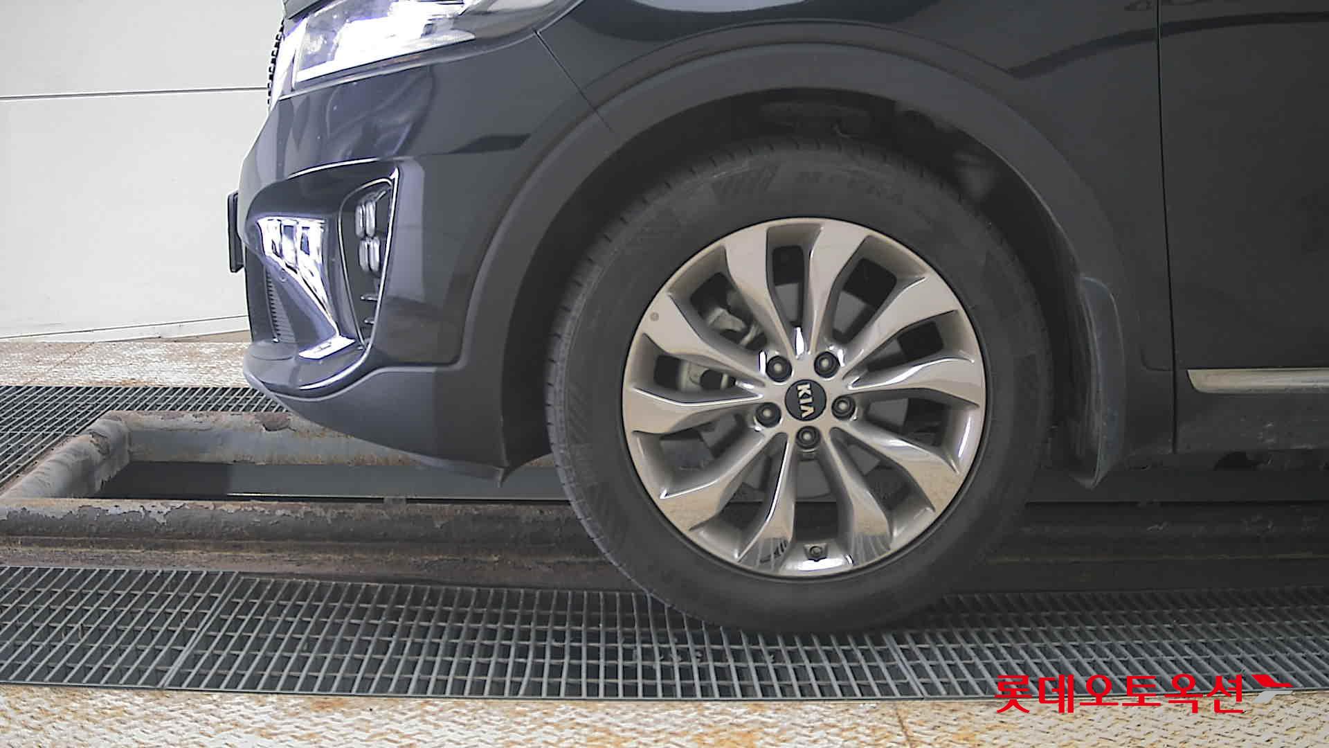 Kia Sorento id 3822955 из Кореи 21