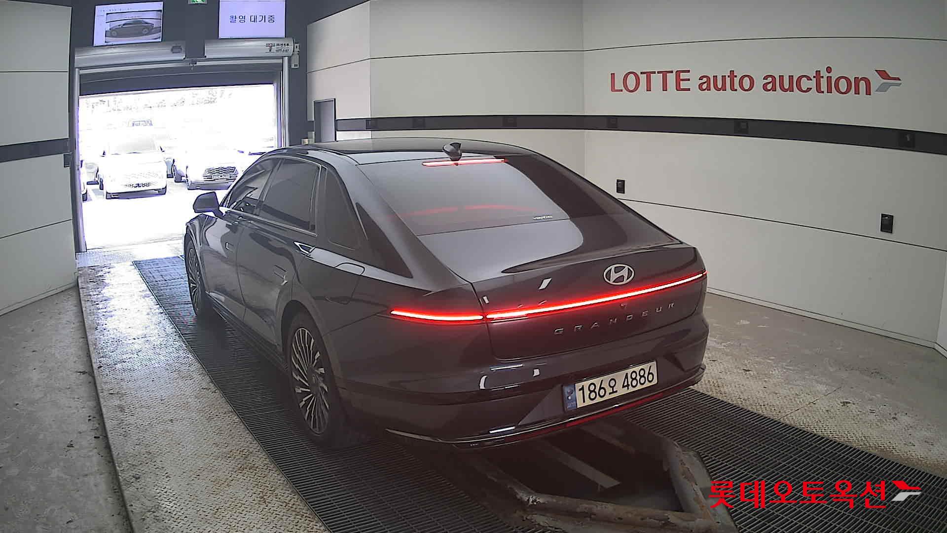 Hyundai Grandeur Hybrid id 3822853 из Кореи 9