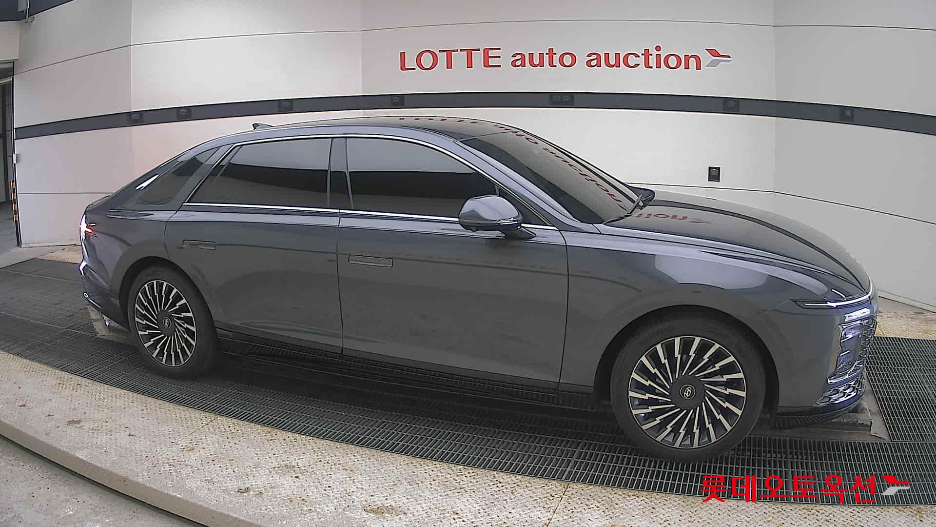 Hyundai Grandeur Hybrid id 3822853 из Кореи 17