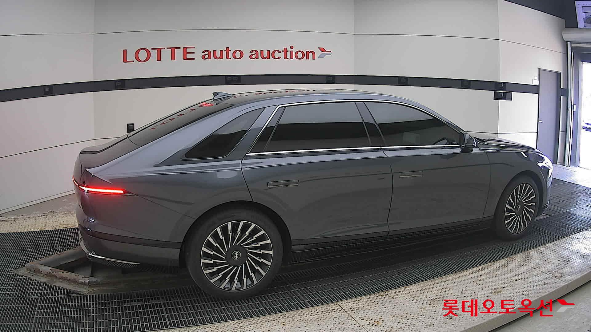 Hyundai Grandeur Hybrid id 3822853 из Кореи 18