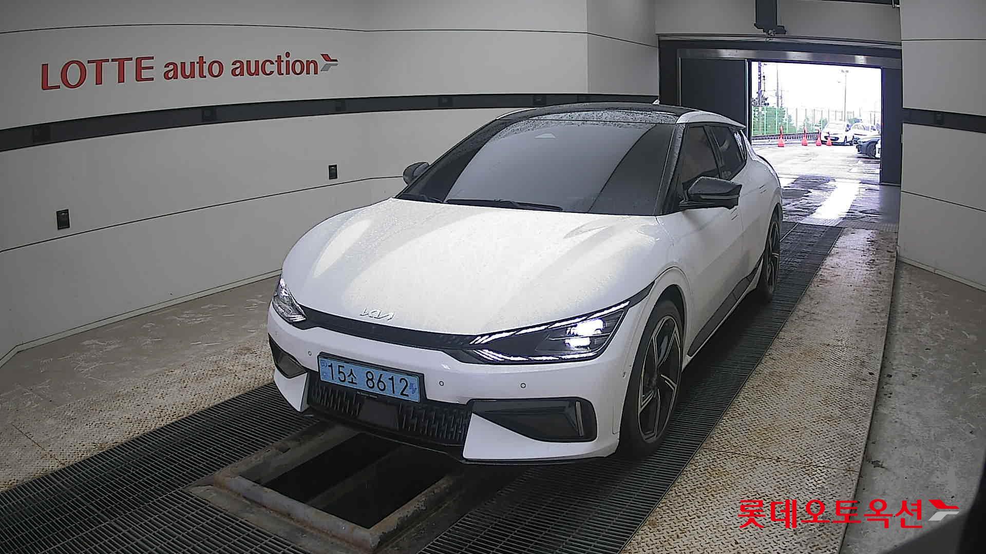 Kia EV6 GT 2023 Белый из Кореи