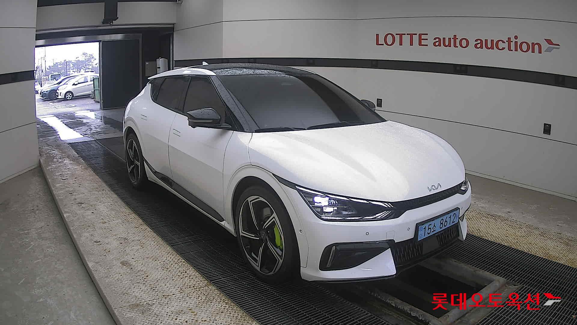 Kia EV6 GT 2023 Белый из Кореи, фото 2