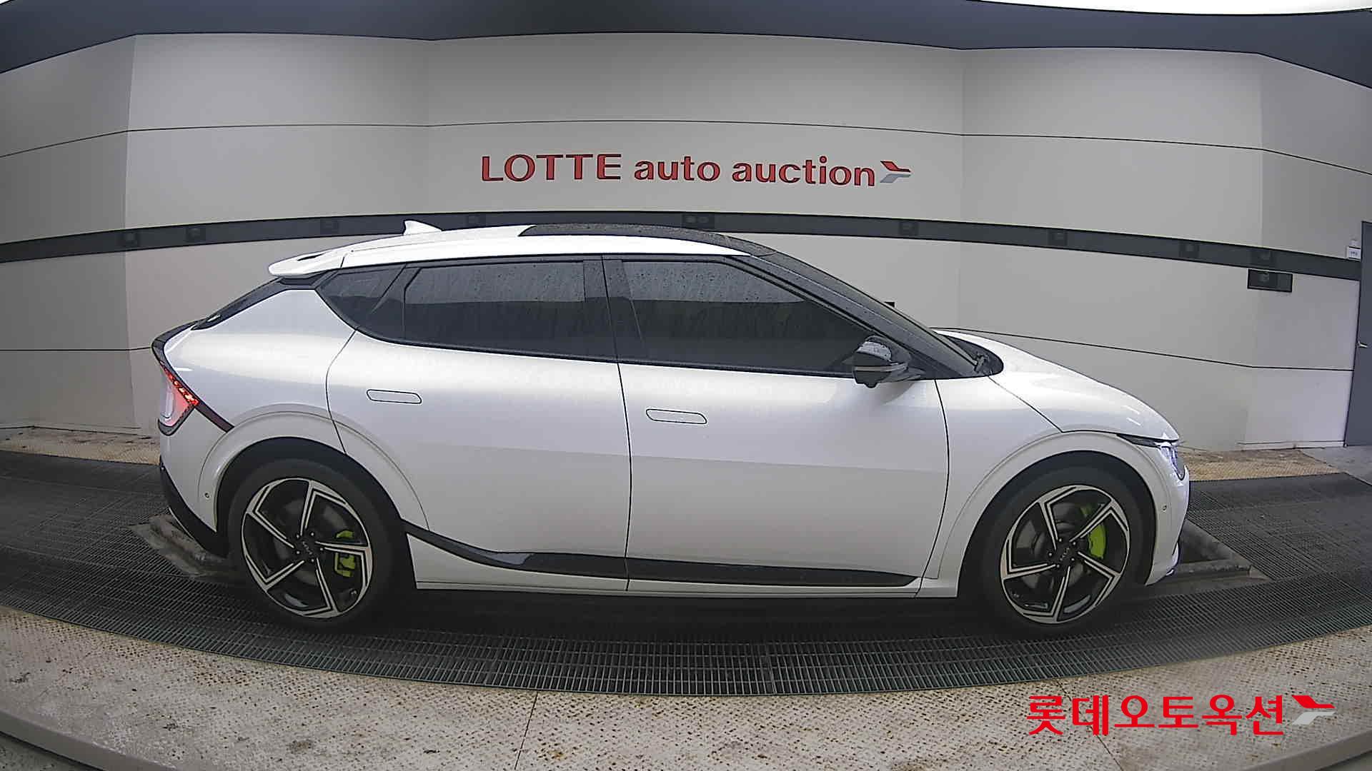 Kia EV6 GT 2023 Белый из Кореи, фото 3