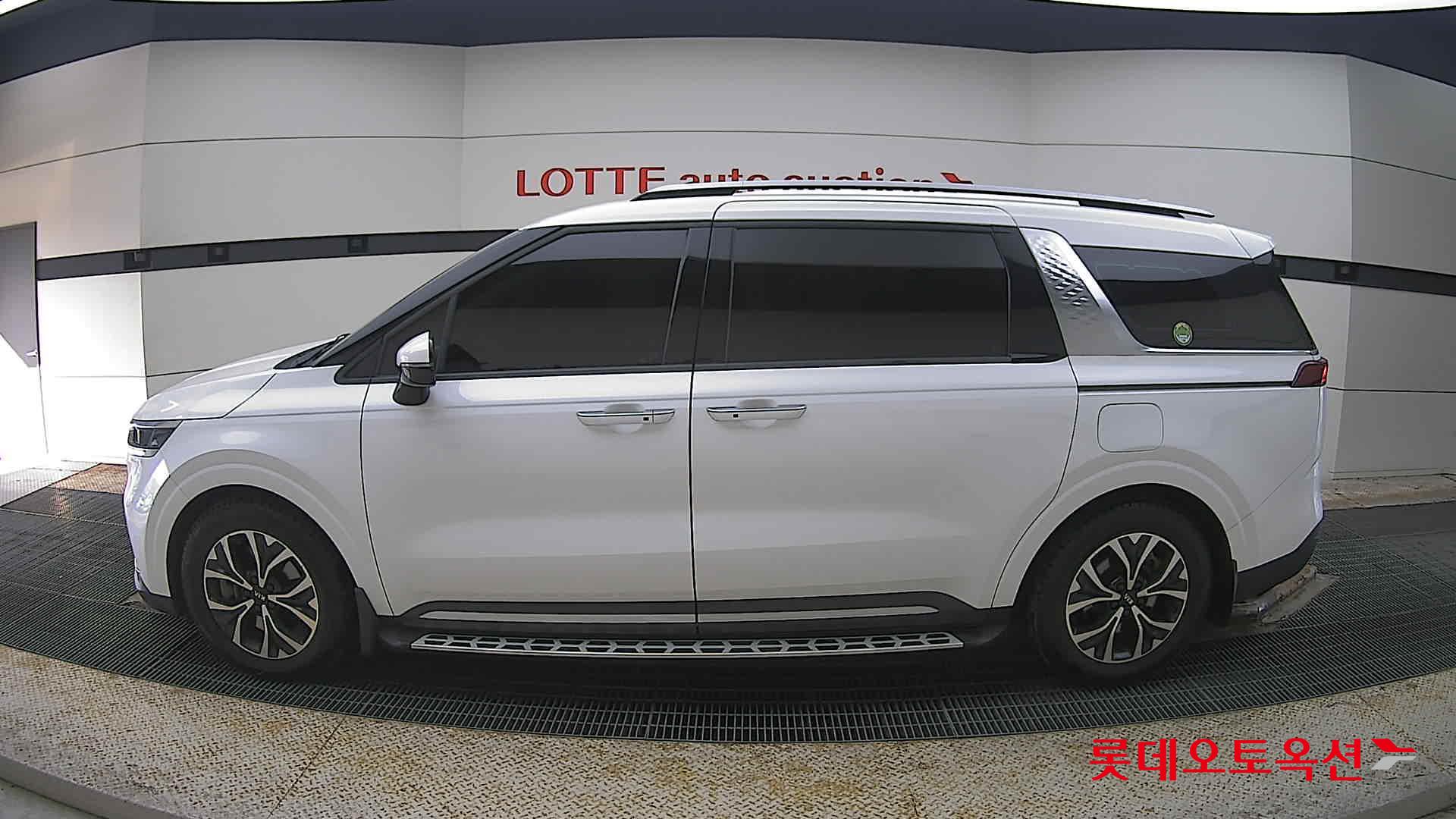 Kia Carnival id 3809985 из Кореи 7