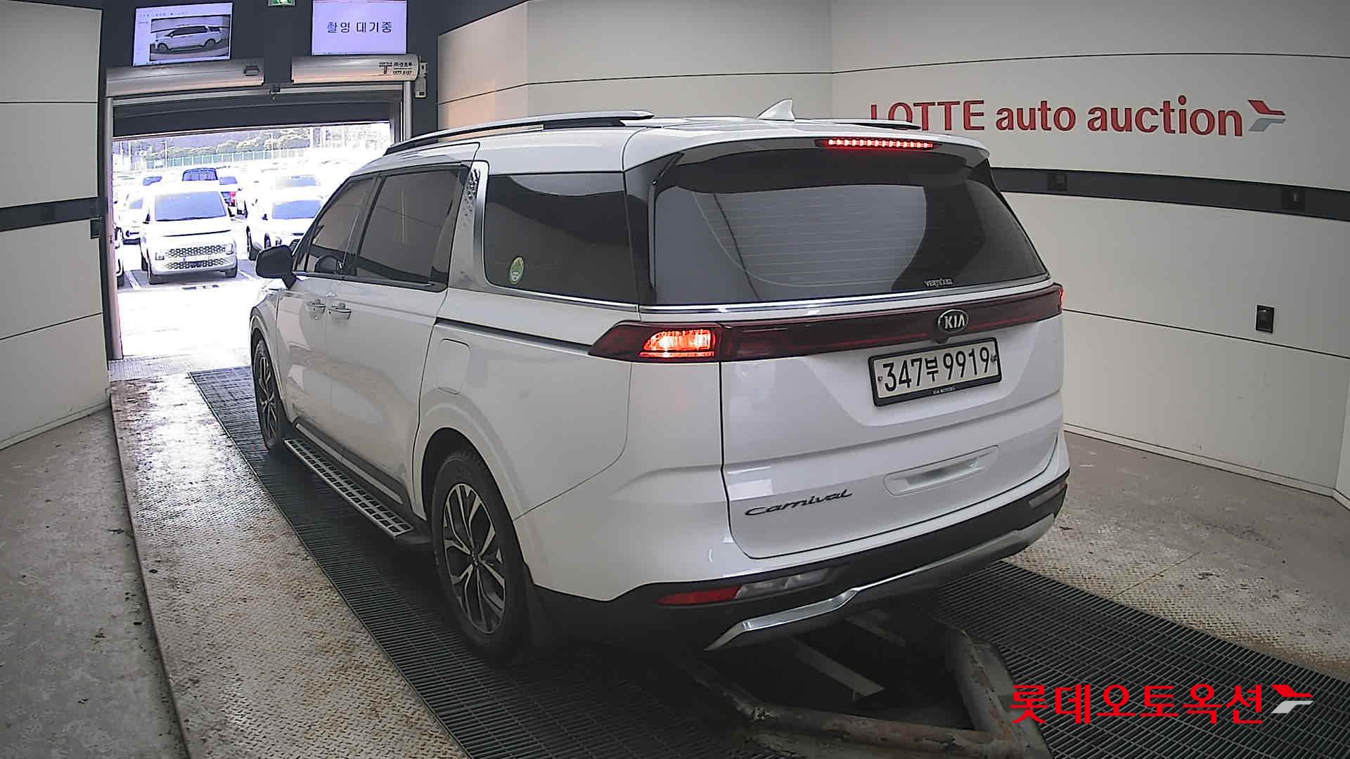 Kia Carnival id 3809985 из Кореи 9