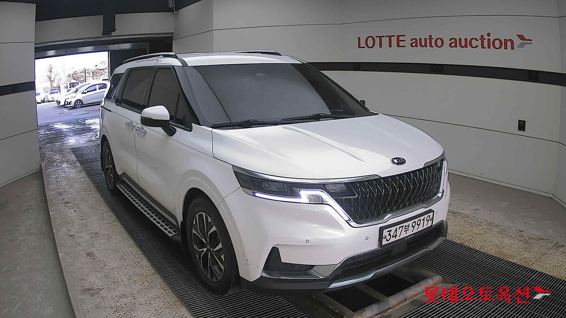 Kia Carnival id 3809985 из Кореи 15