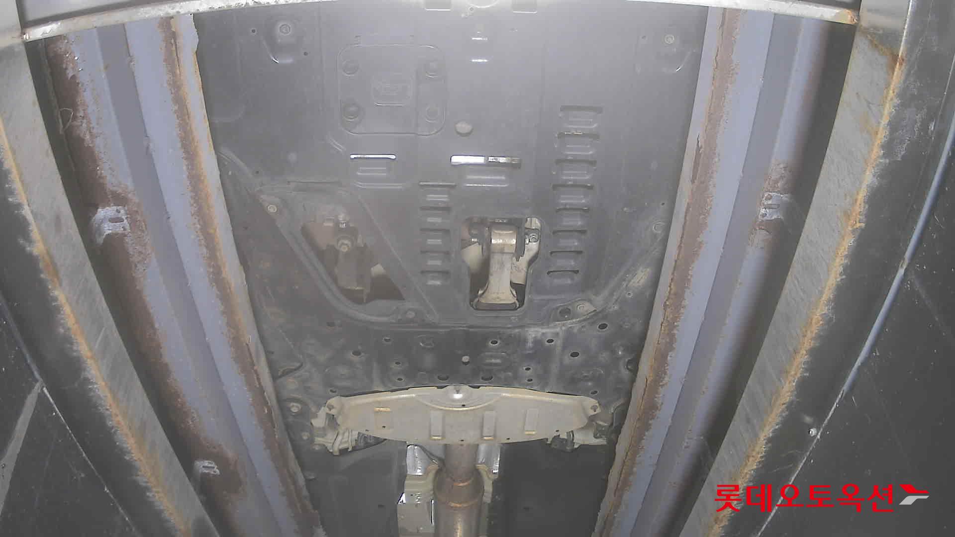 Kia Carnival id 3809985 из Кореи 26