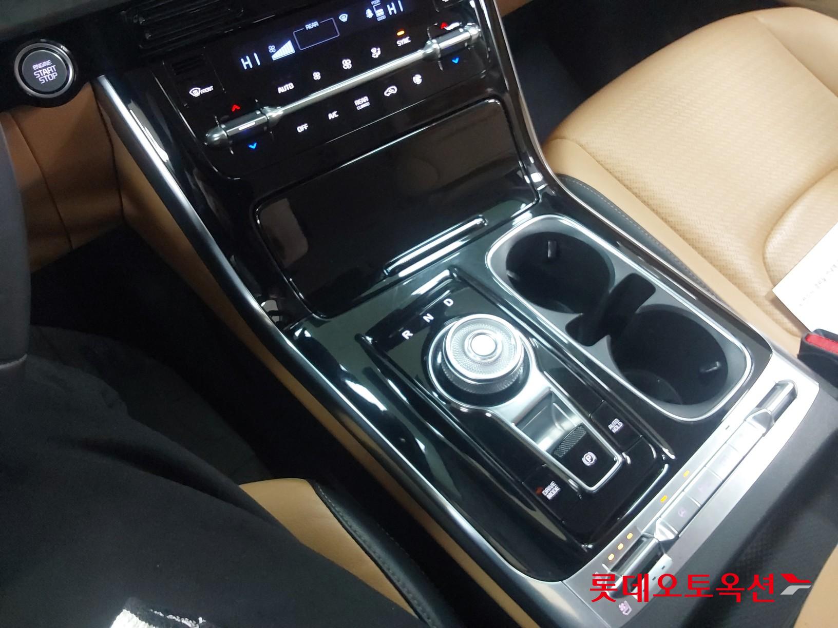 Kia Carnival id 3809985 из Кореи 32