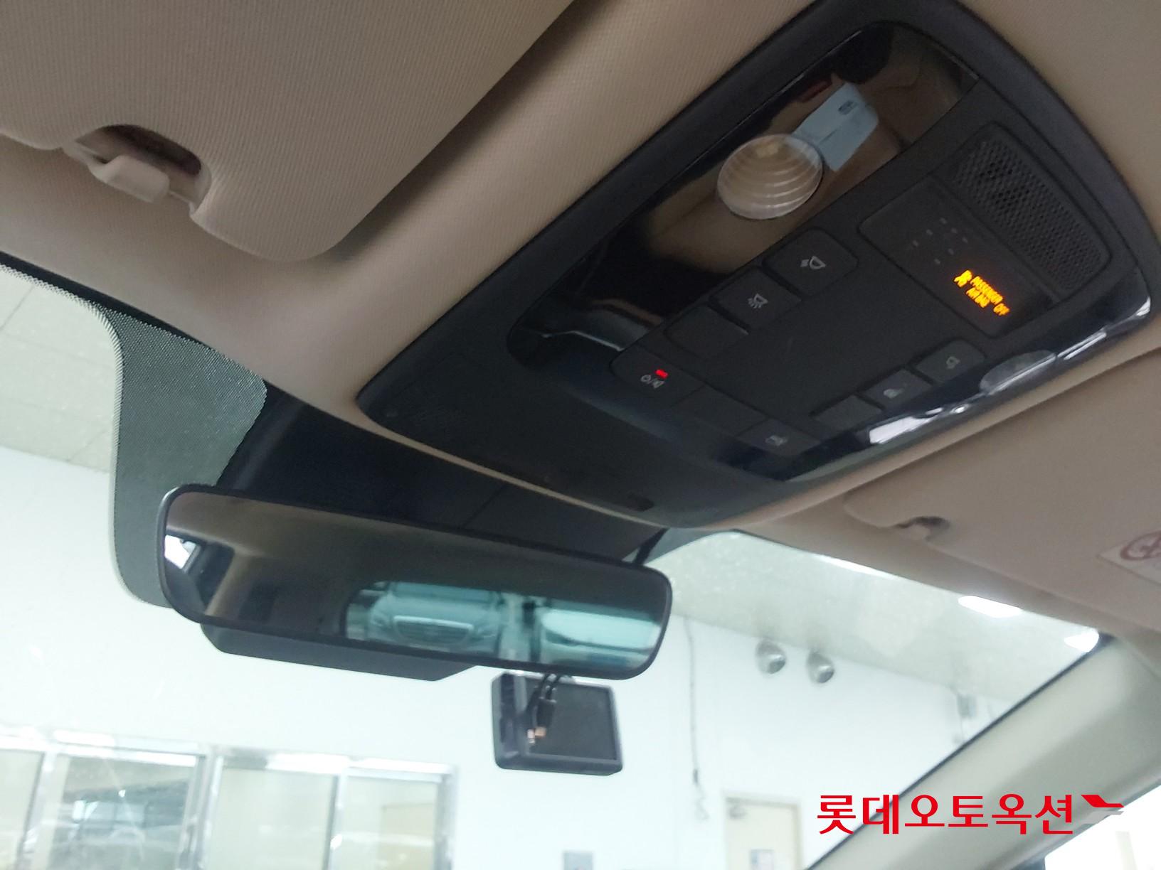 Kia Carnival id 3809985 из Кореи 33