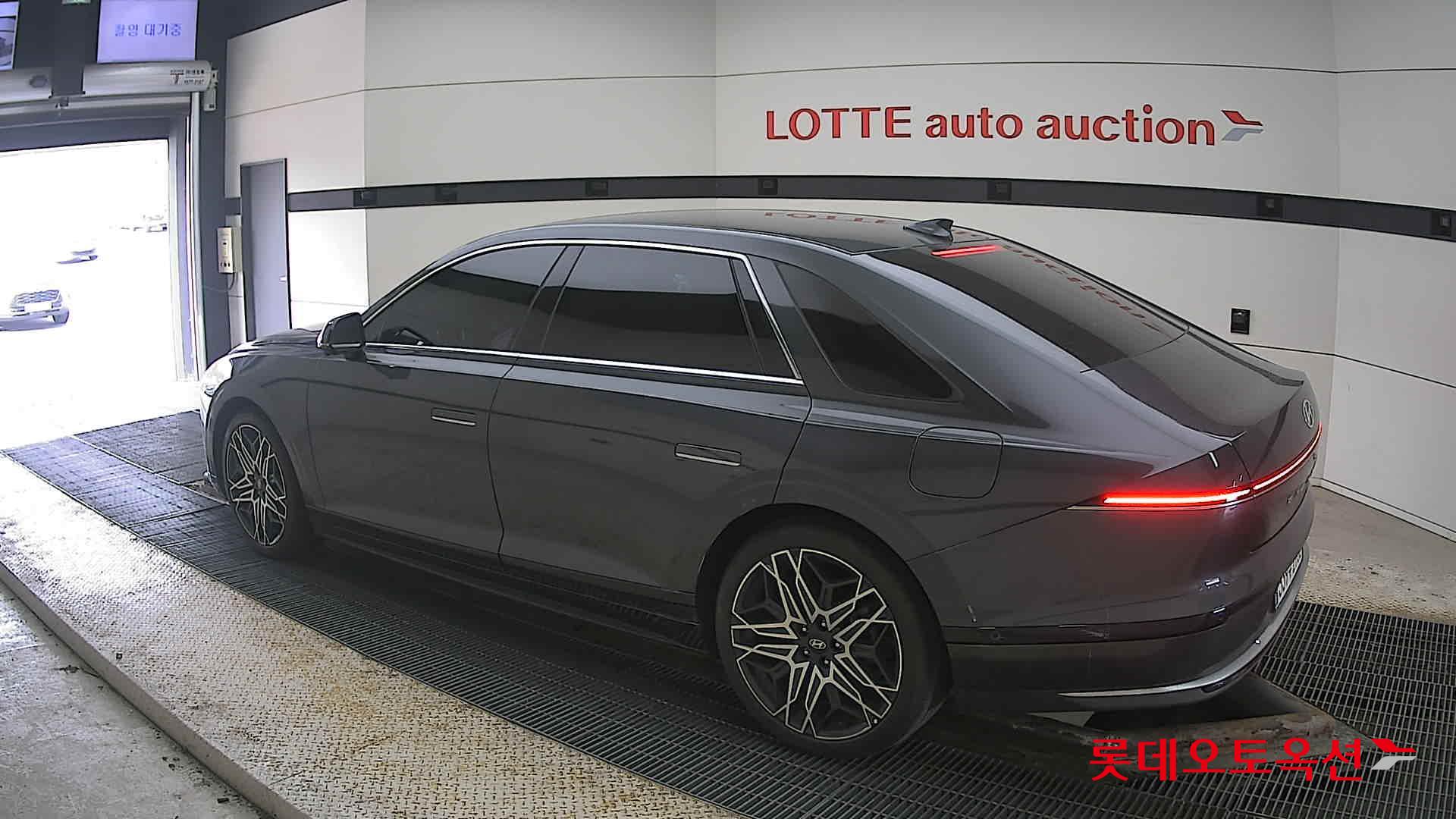 Hyundai Grandeur Hybrid id 3837080 из Кореи 10