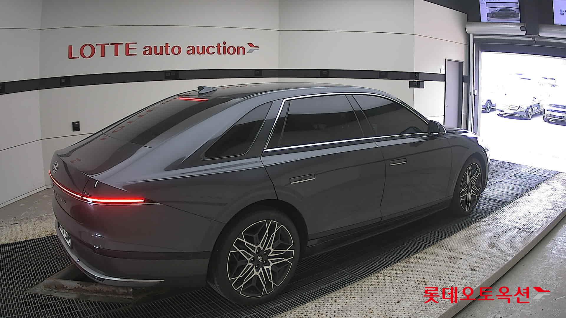 Hyundai Grandeur Hybrid id 3837080 из Кореи 19