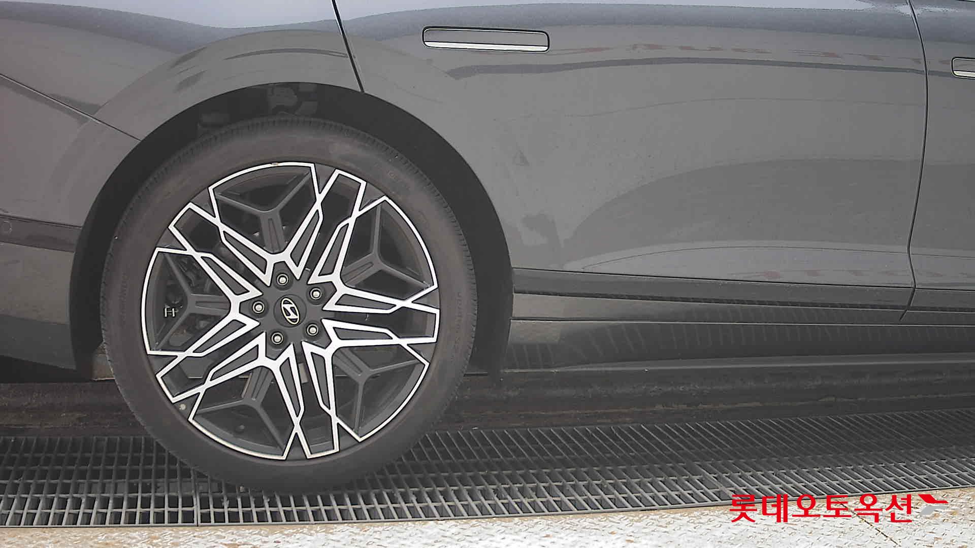 Hyundai Grandeur Hybrid id 3837080 из Кореи 24