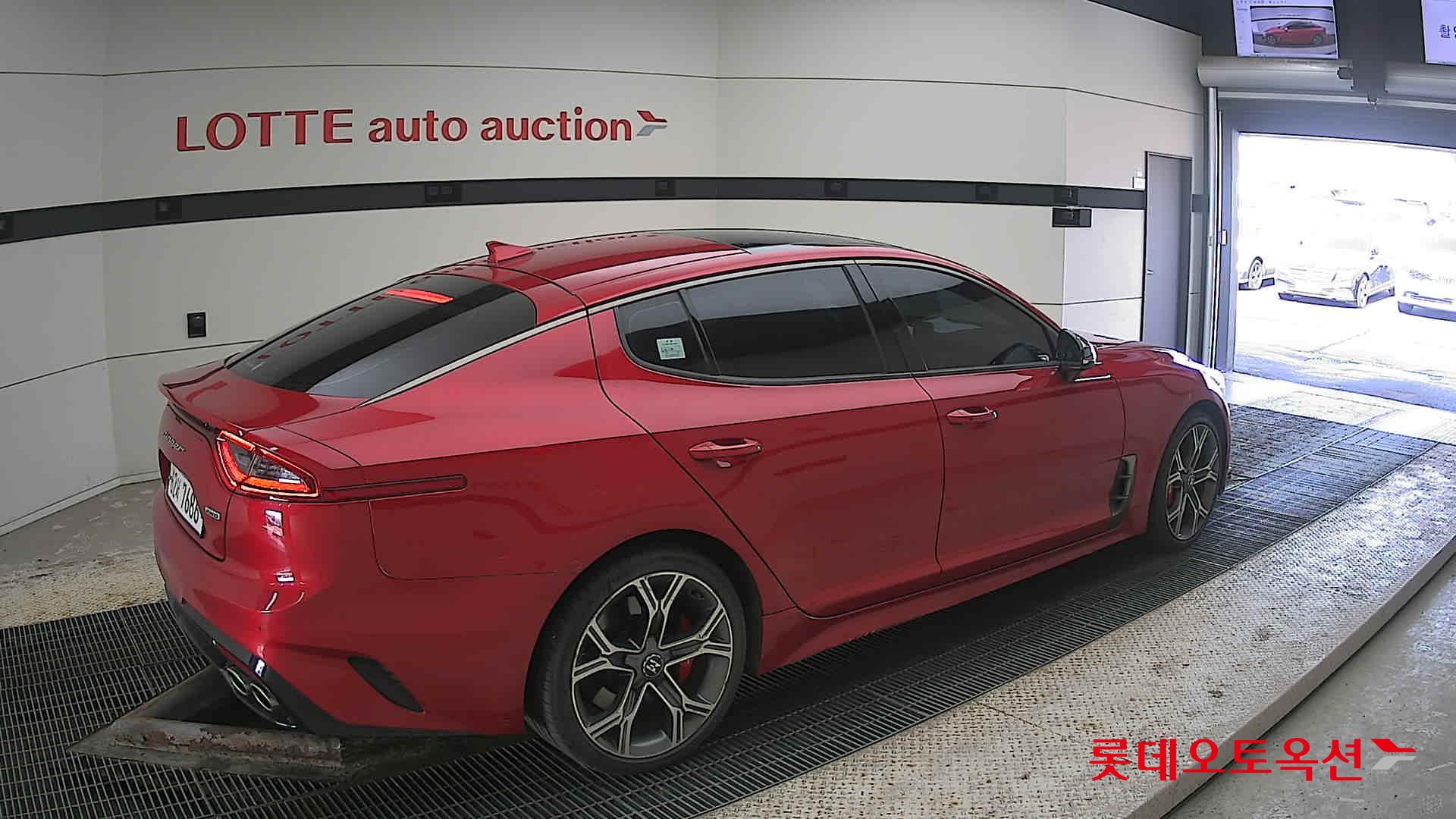 Kia Stinger id 3822974 из Кореи 19
