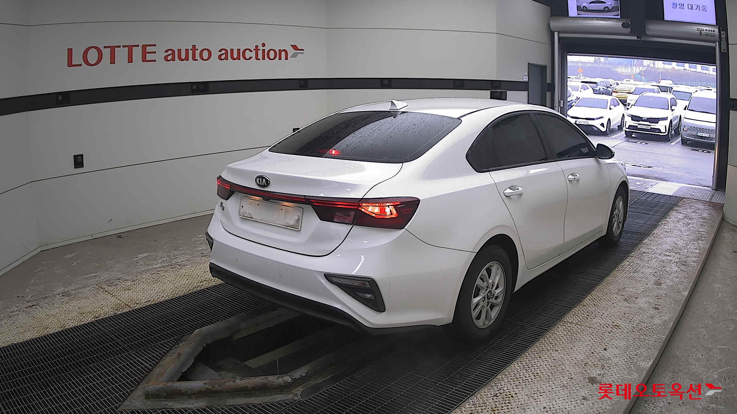 Kia K3 2019 Белый из Кореи, фото 4