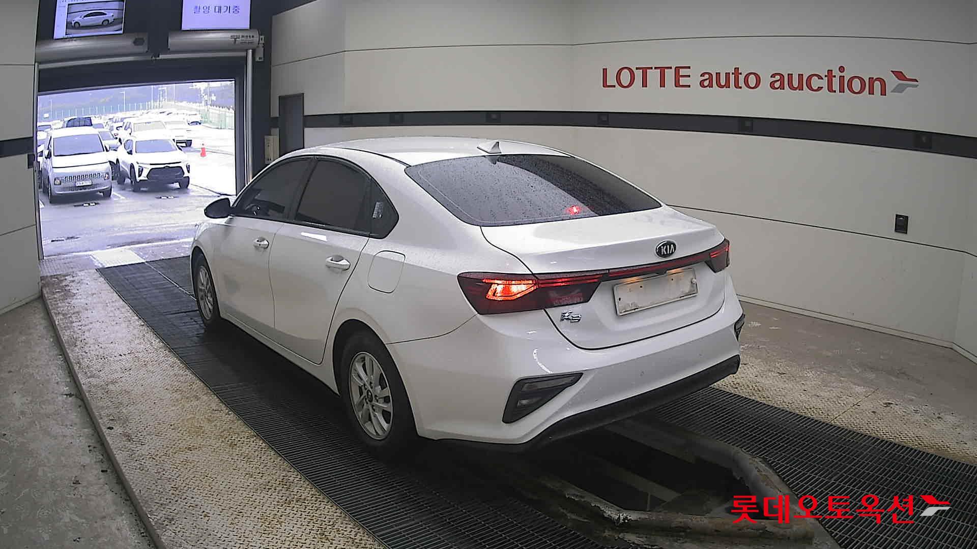 Kia K3 2019 Белый из Кореи, фото 6