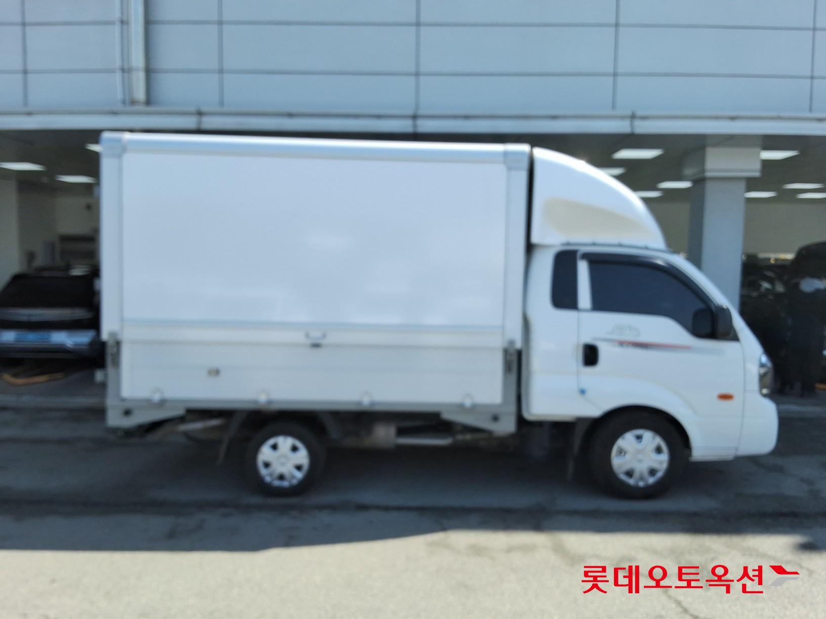 Kia Bongo III Wing Body 2025 Белый из Кореи, фото 6