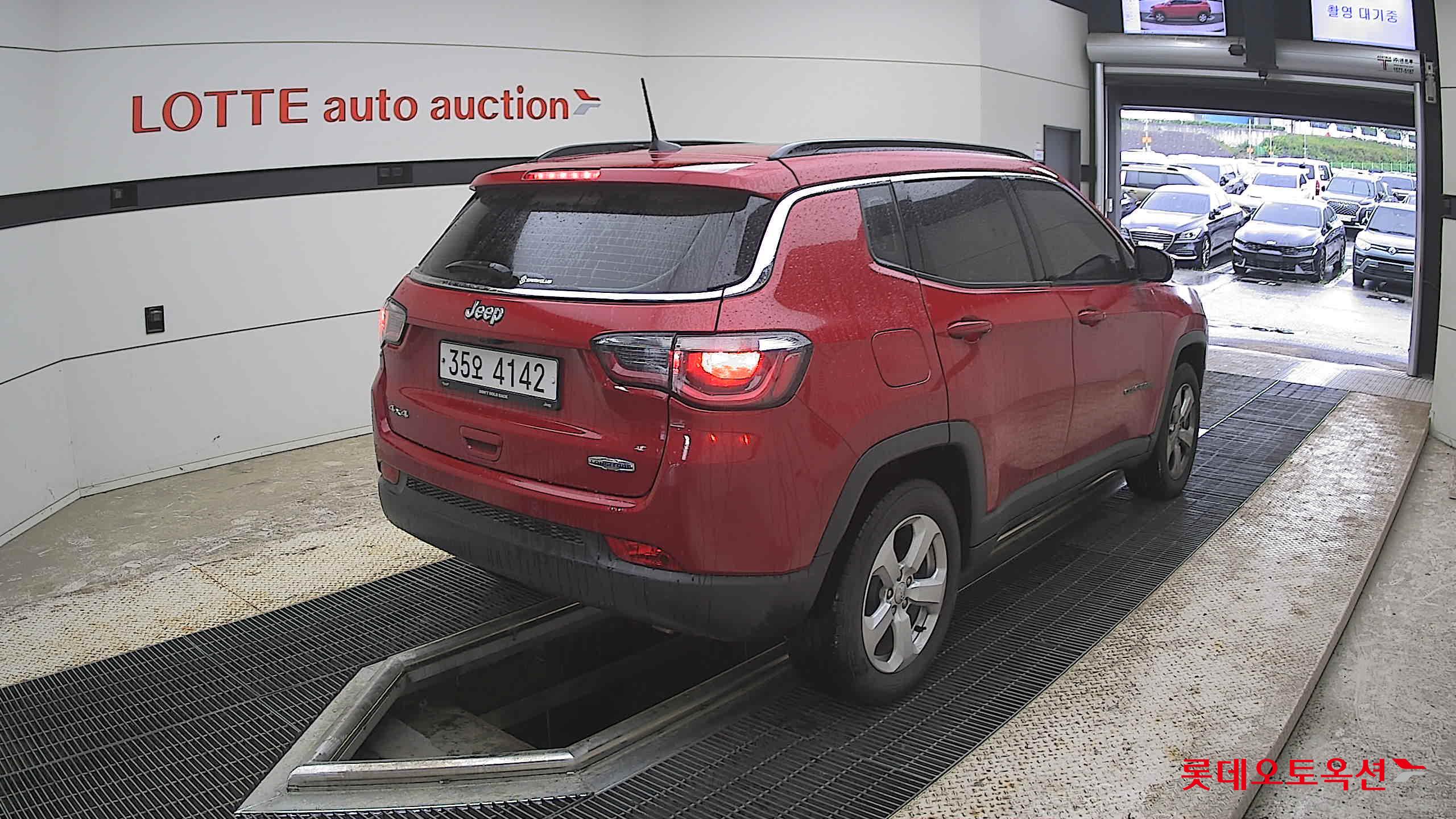 Chrysler Jeep Compass - 5