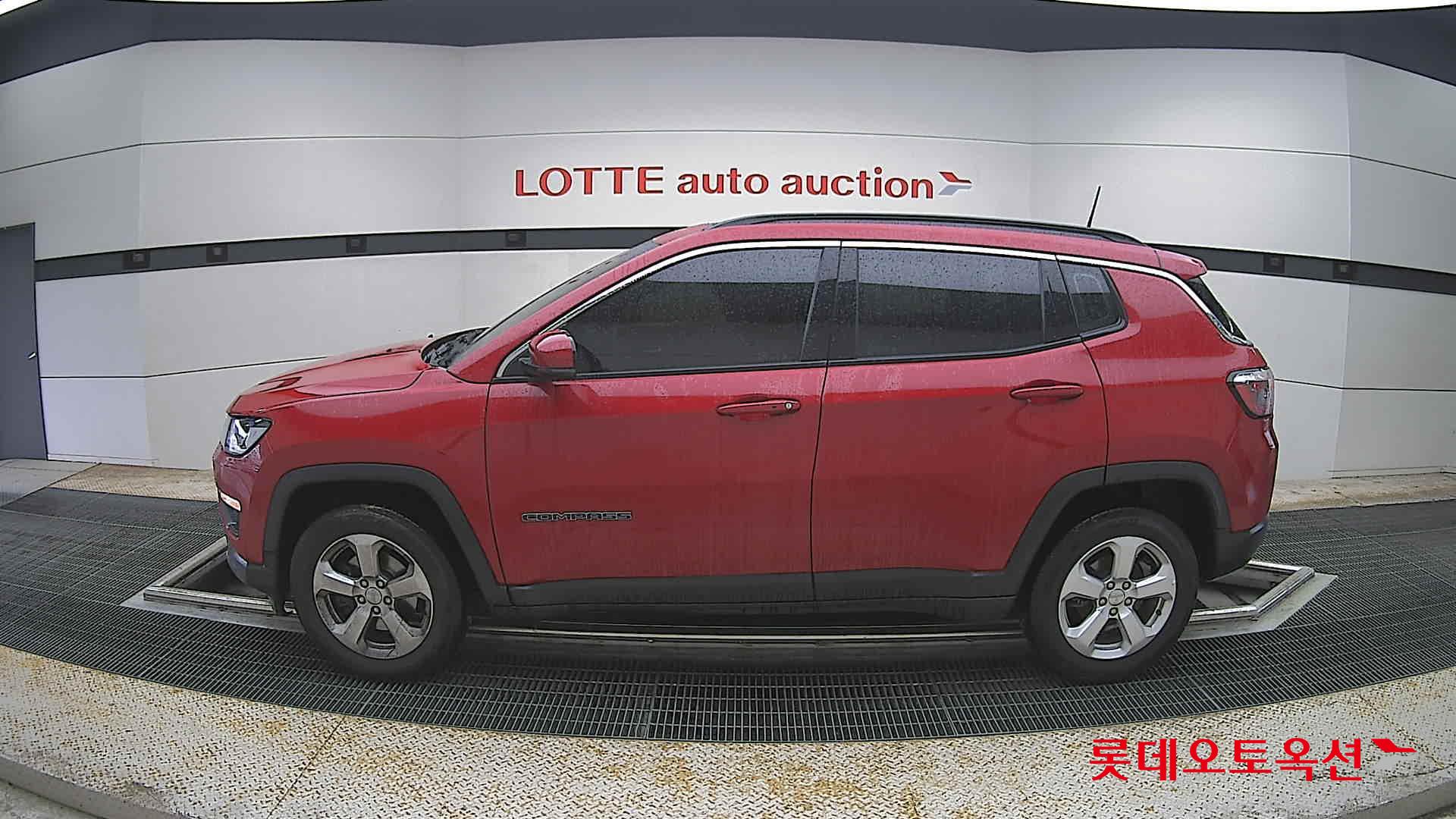 Chrysler Jeep Compass - 13