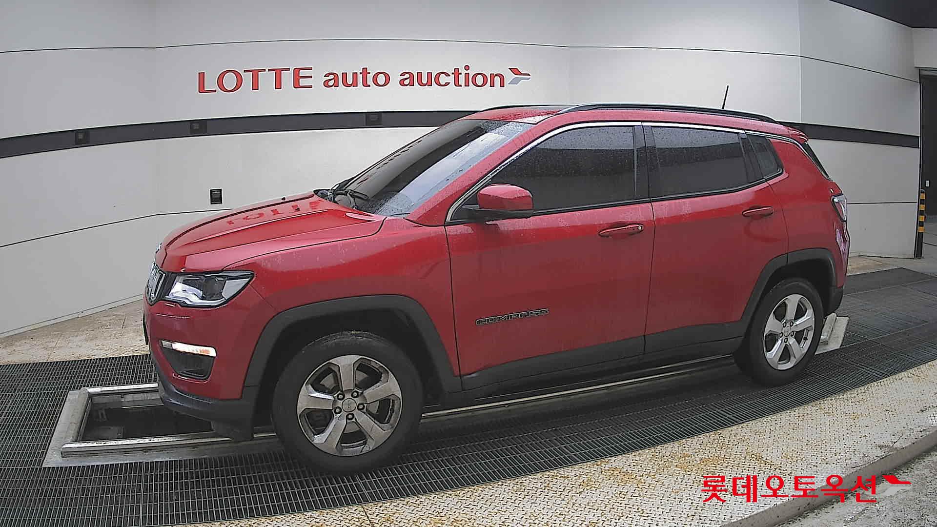 Chrysler Jeep Compass - 12