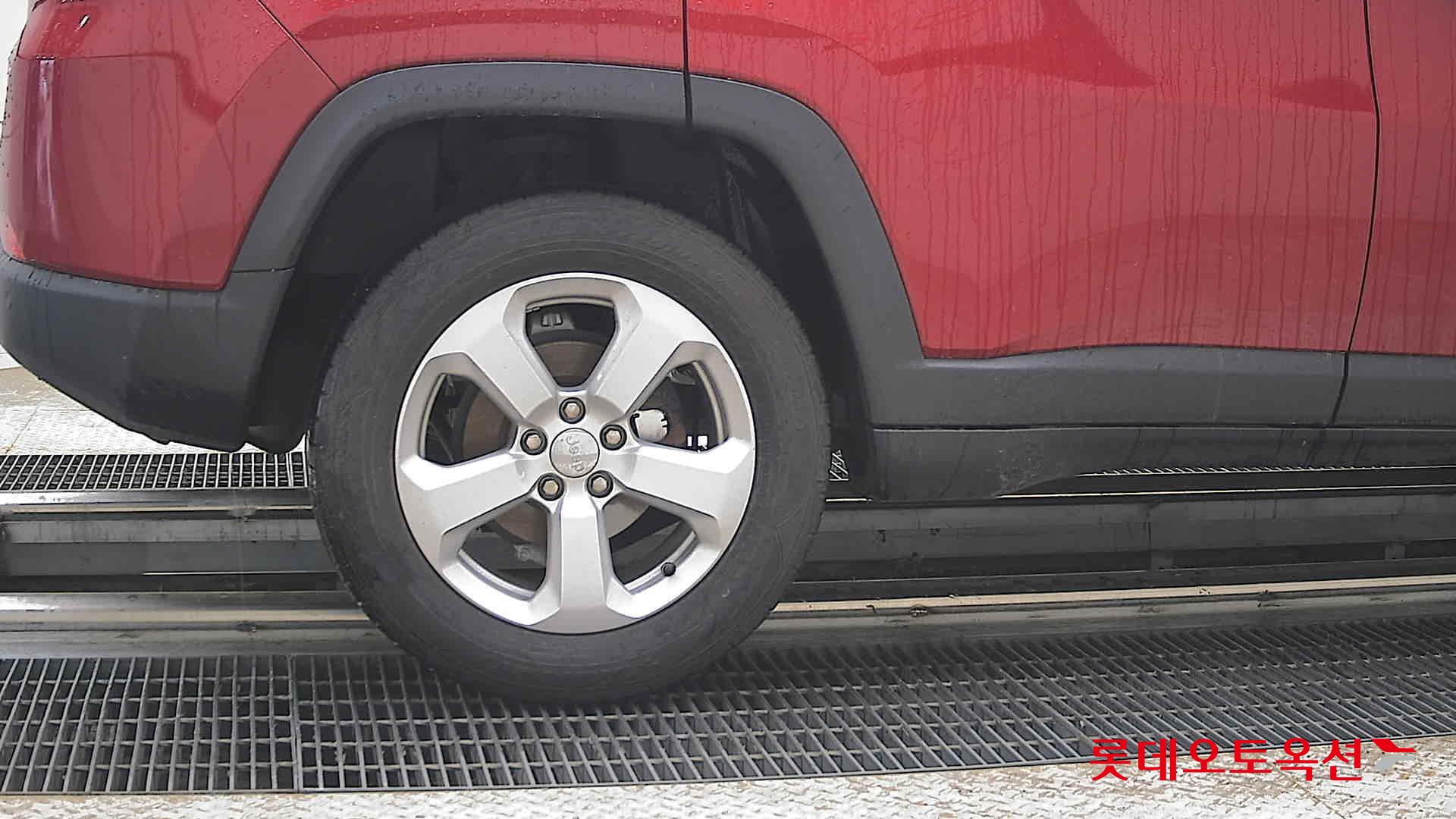 Chrysler Jeep Compass - 28