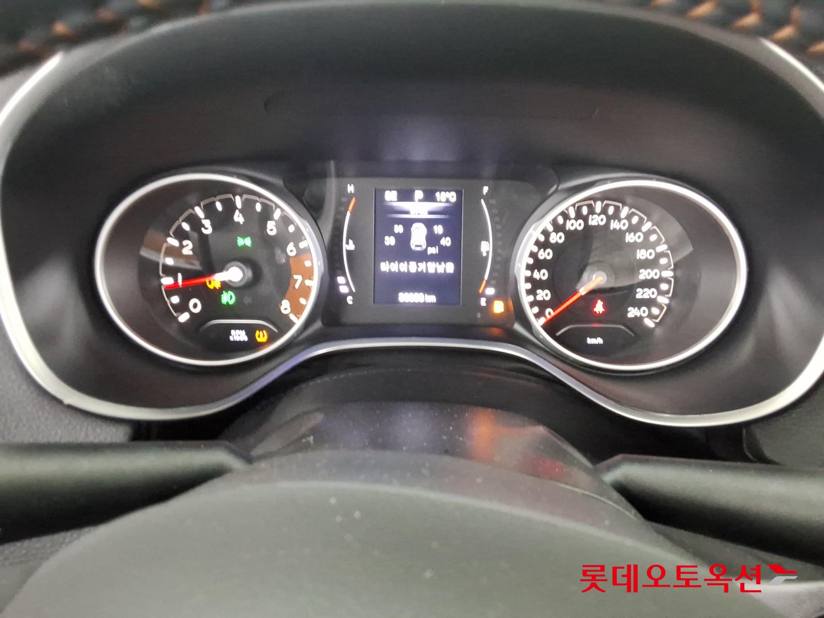 Chrysler Jeep Compass - 31