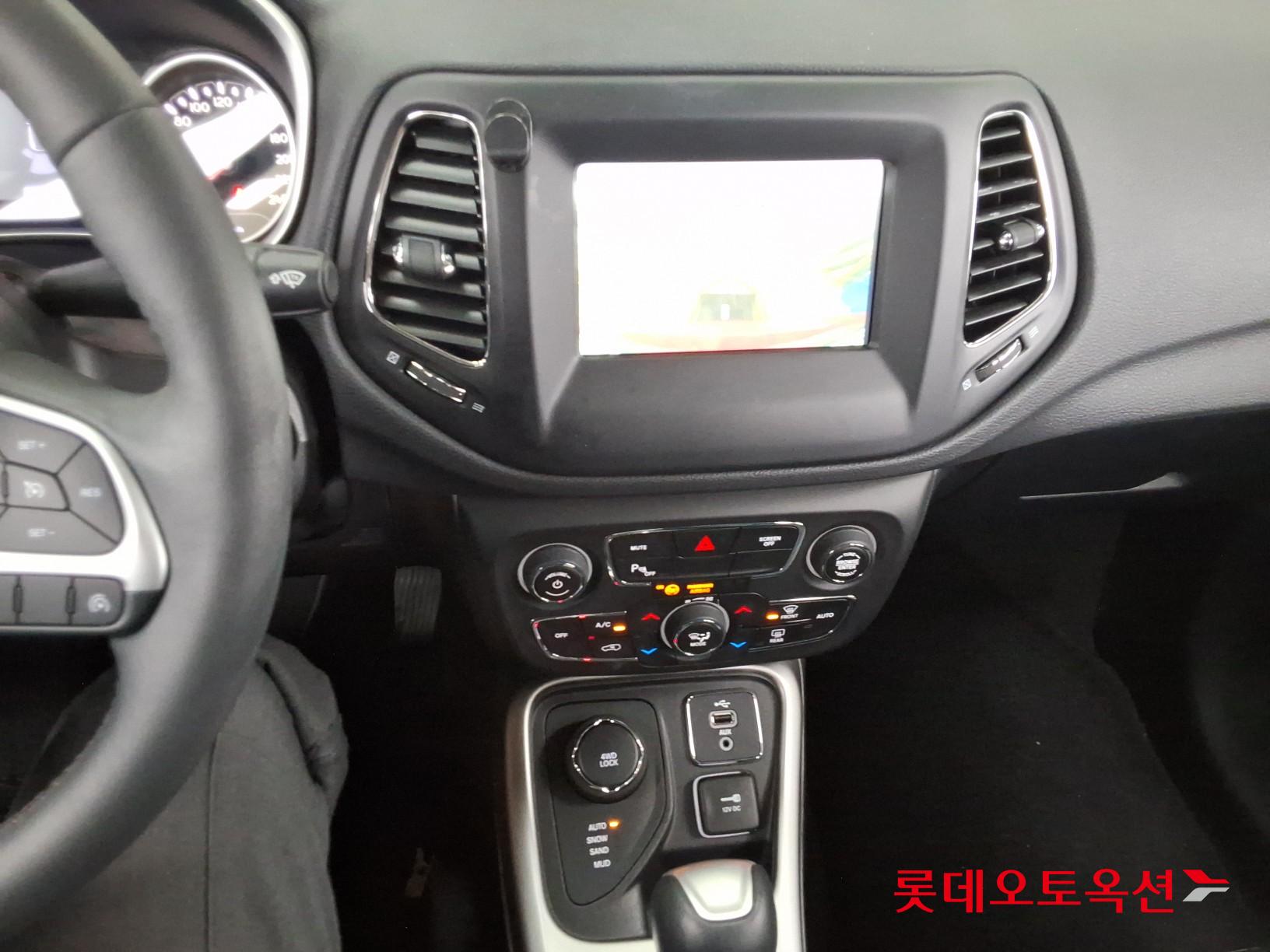 Chrysler Jeep Compass - 33