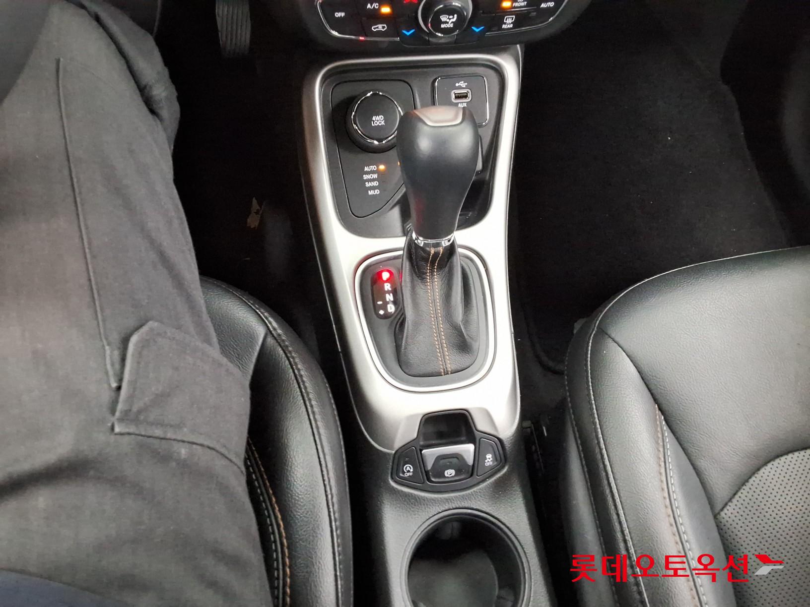 Chrysler Jeep Compass - 34