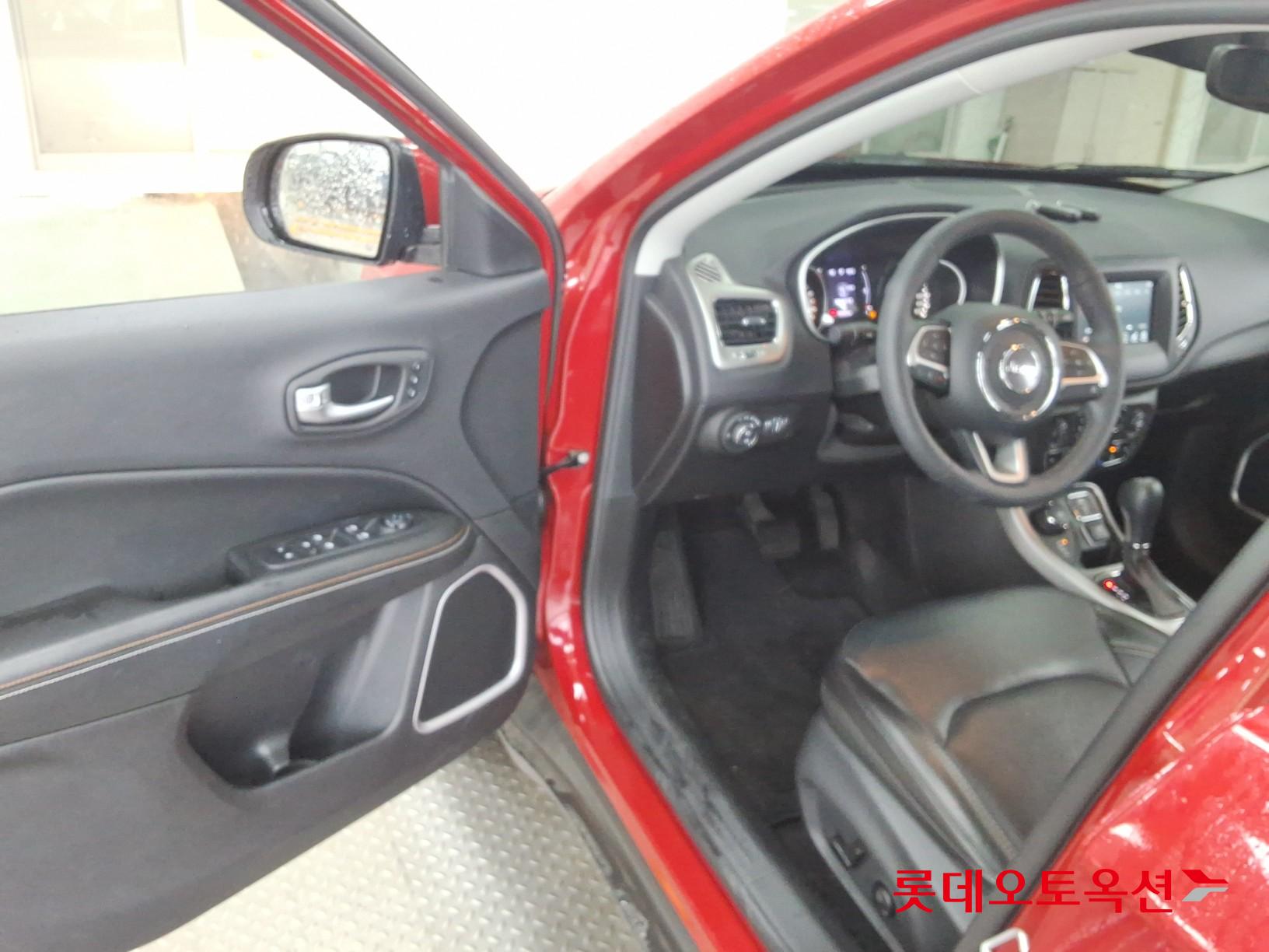 Chrysler Jeep Compass - 37