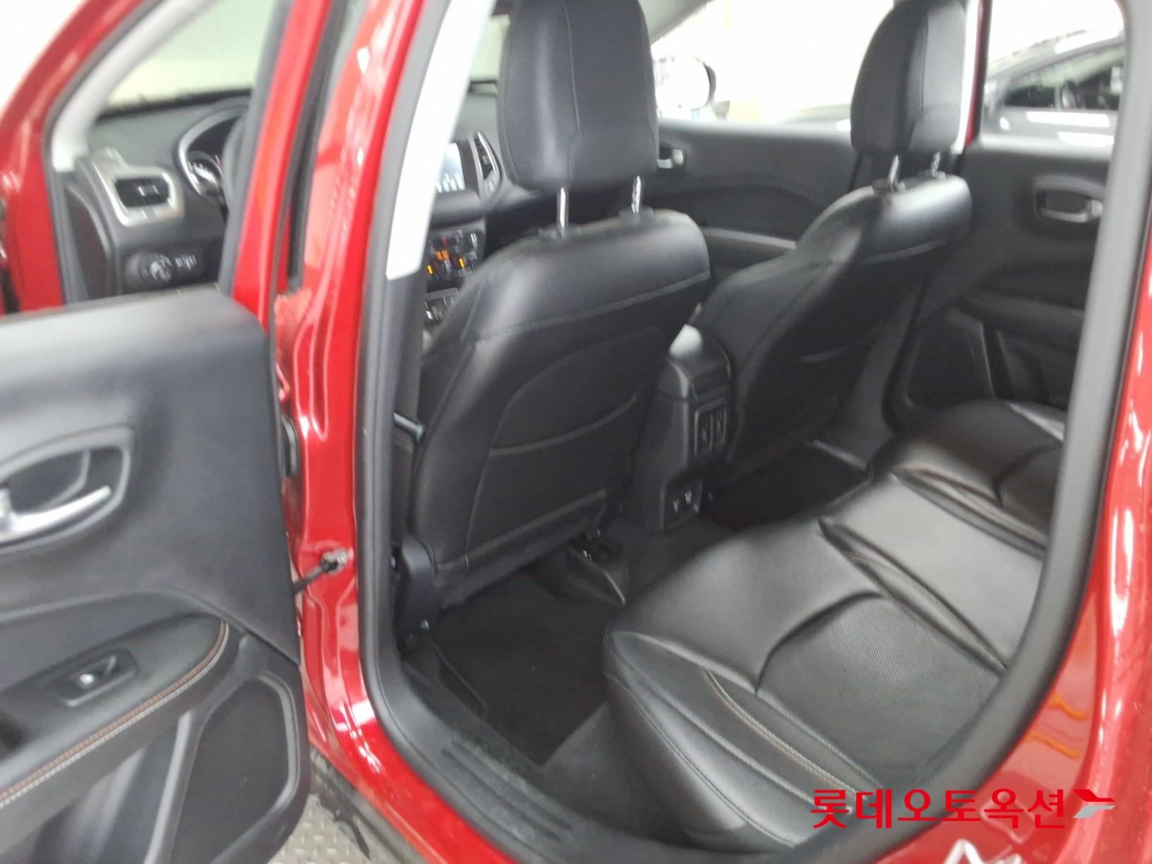 Chrysler Jeep Compass - 38