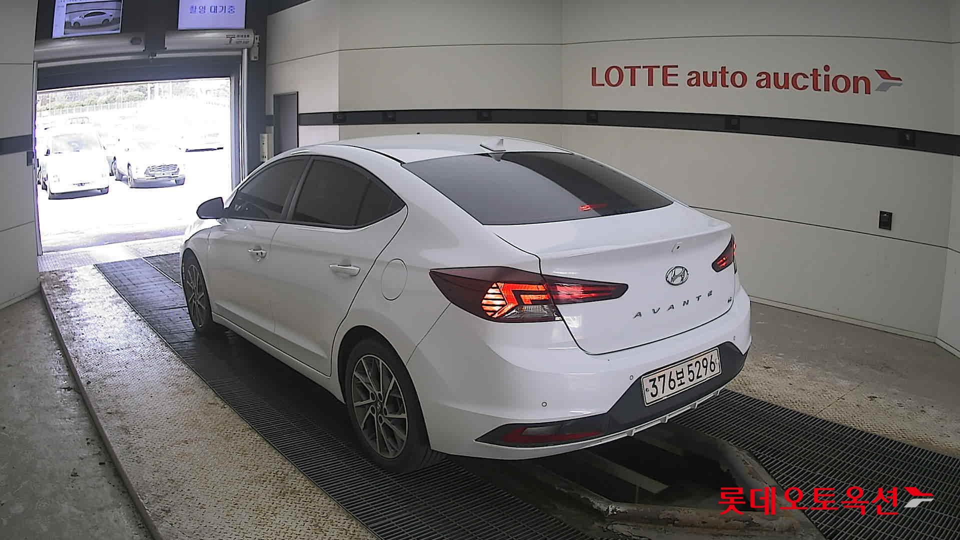 Hyundai Avante 2019 Белый из Кореи, фото 6