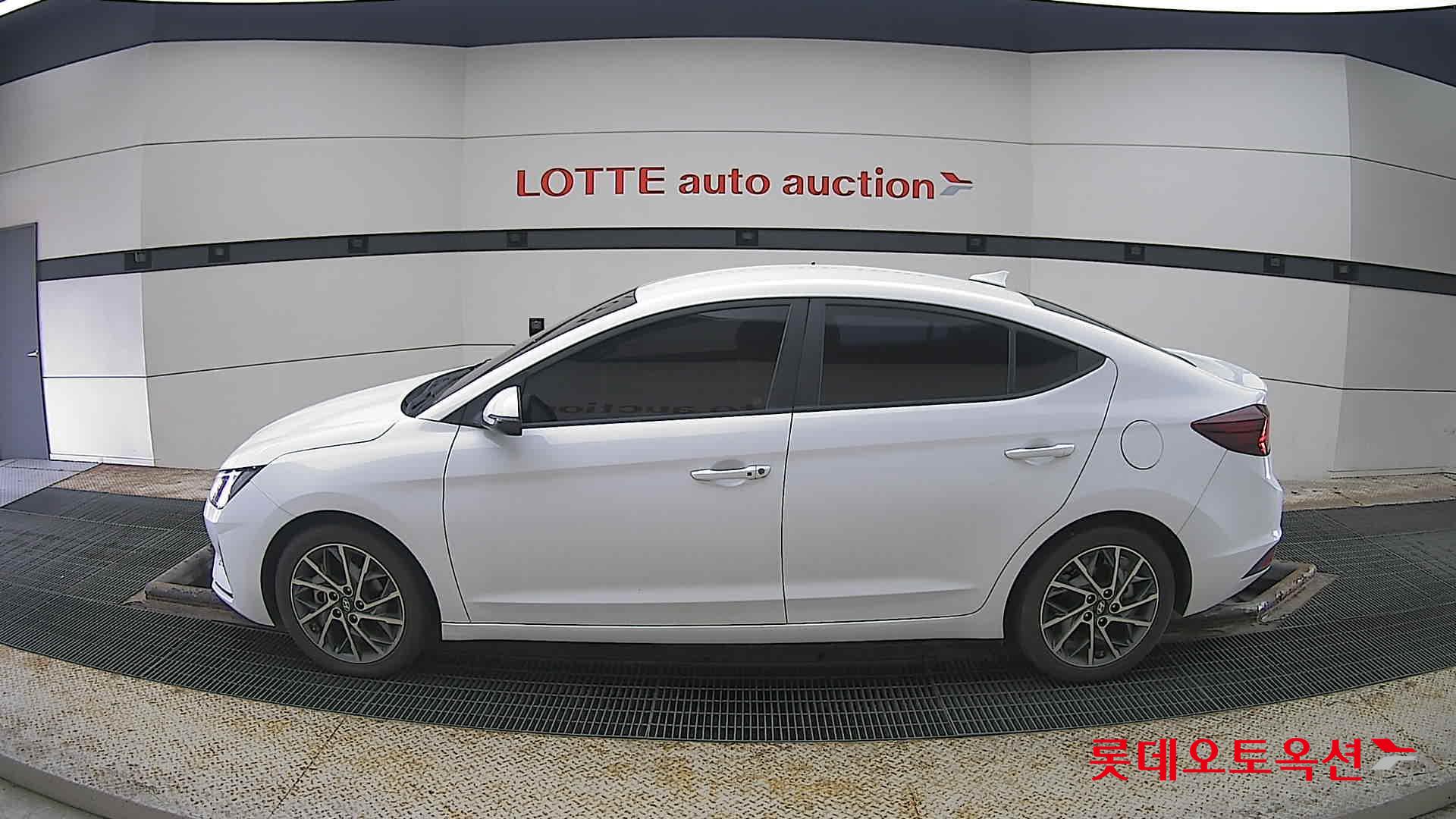 Hyundai Avante id 3822867 из Кореи 7