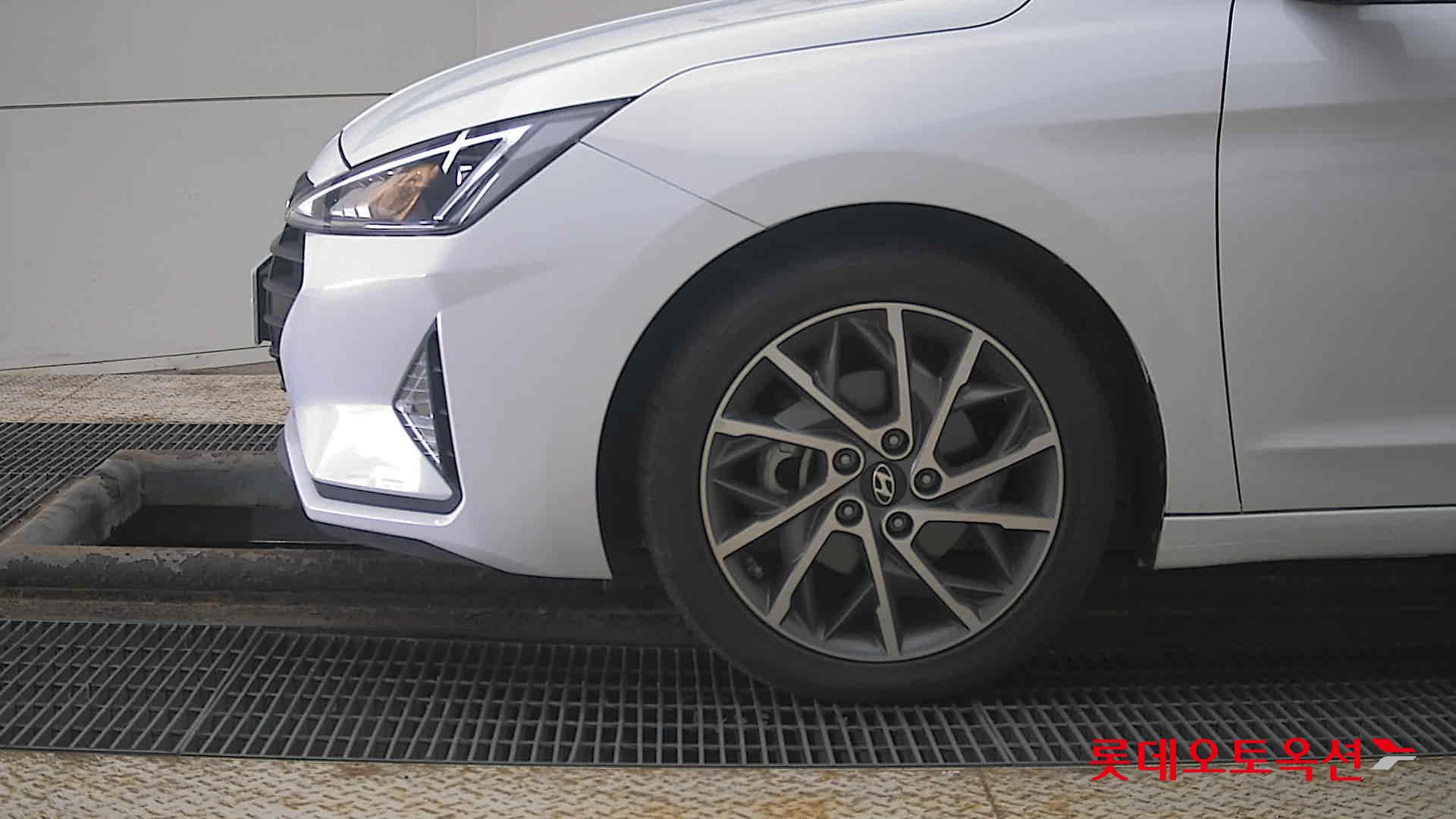 Hyundai Avante id 3822867 из Кореи 21