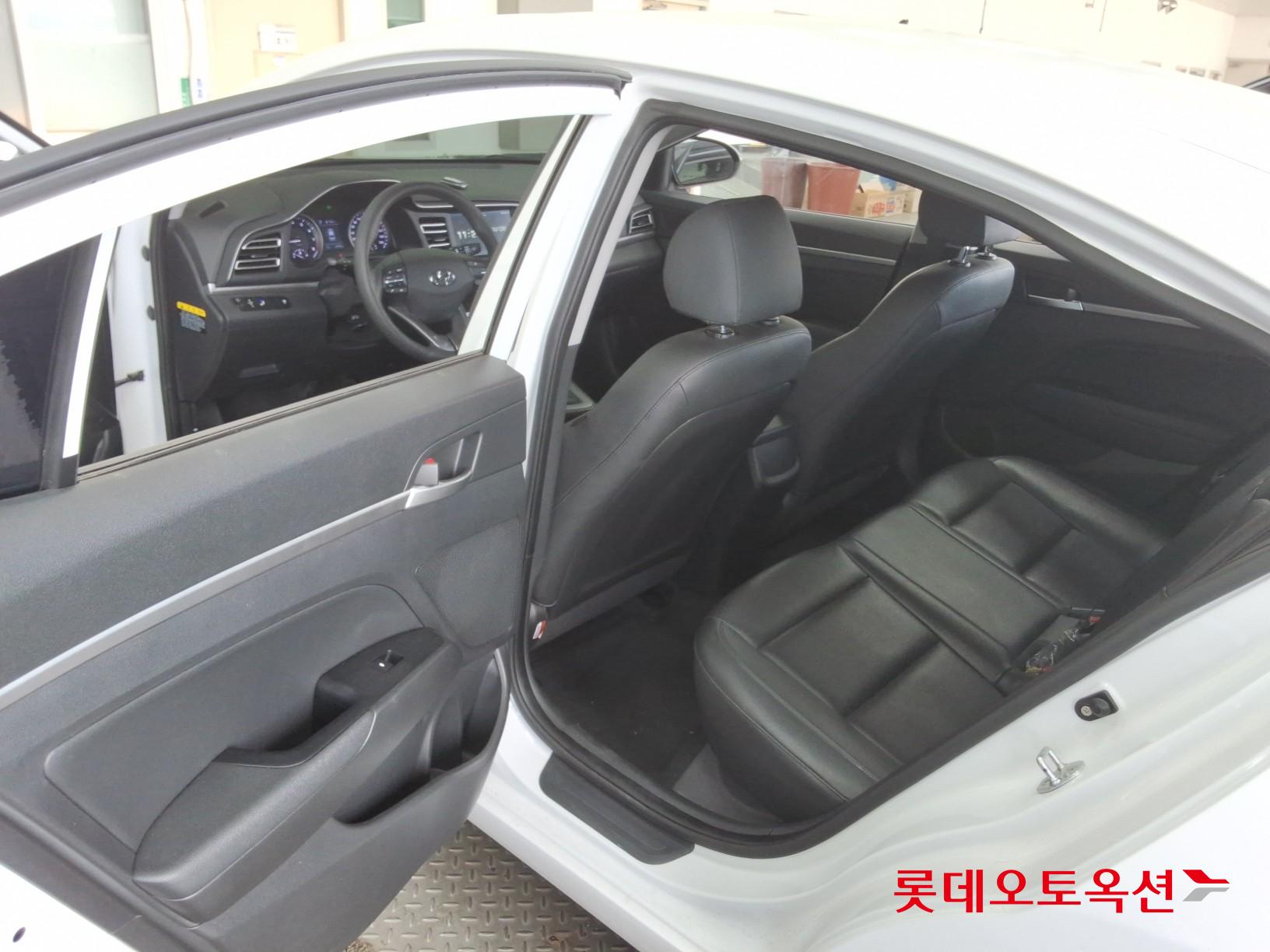 Hyundai Avante id 3822867 из Кореи 36